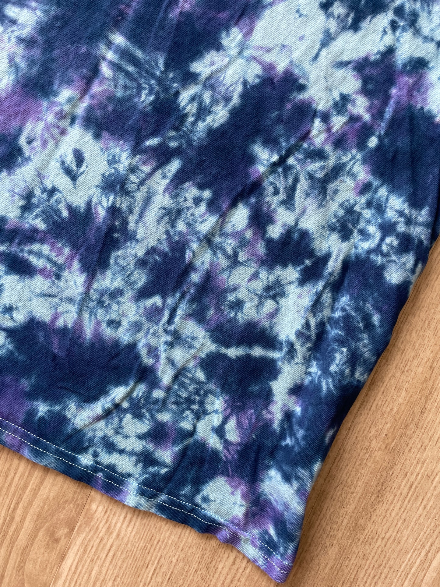 XL Men’s Climbing Shoe Tie Dye T-Shirt | One-Of-a-Kind Blue and Purple Crumpled Short Sleeve