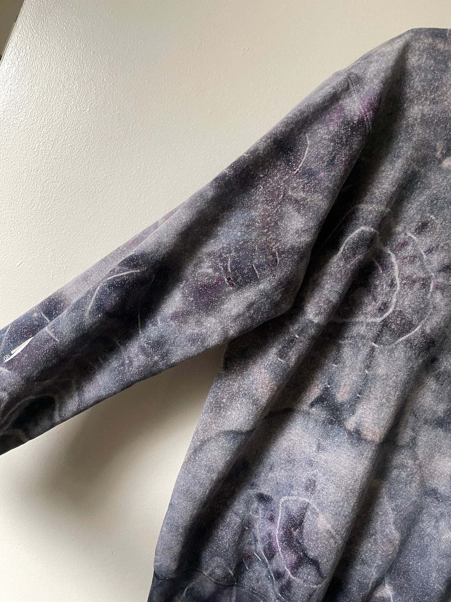 Medium Men's Carhartt Tie Dye Long Sleeve Hoodie | One-Of-a-Kind Upcycled Gray and Black Geode Sweatshirt