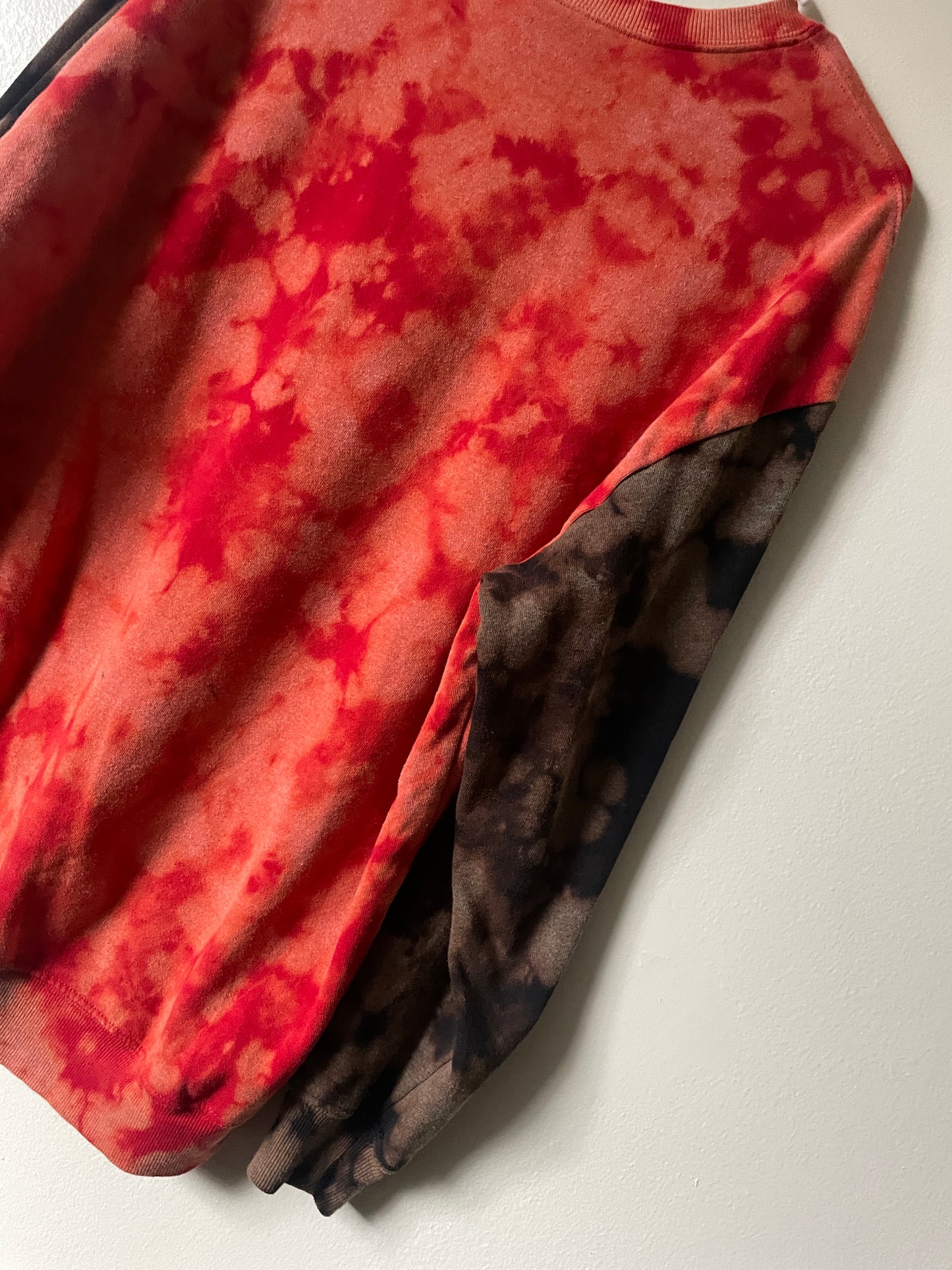 XL Men's Chicago Bulls Reverse Tie Dye Long Sleeve Lightweight Sweatshirt | One-Of-a-Kind Upcycled Red and Black Sweatshirt