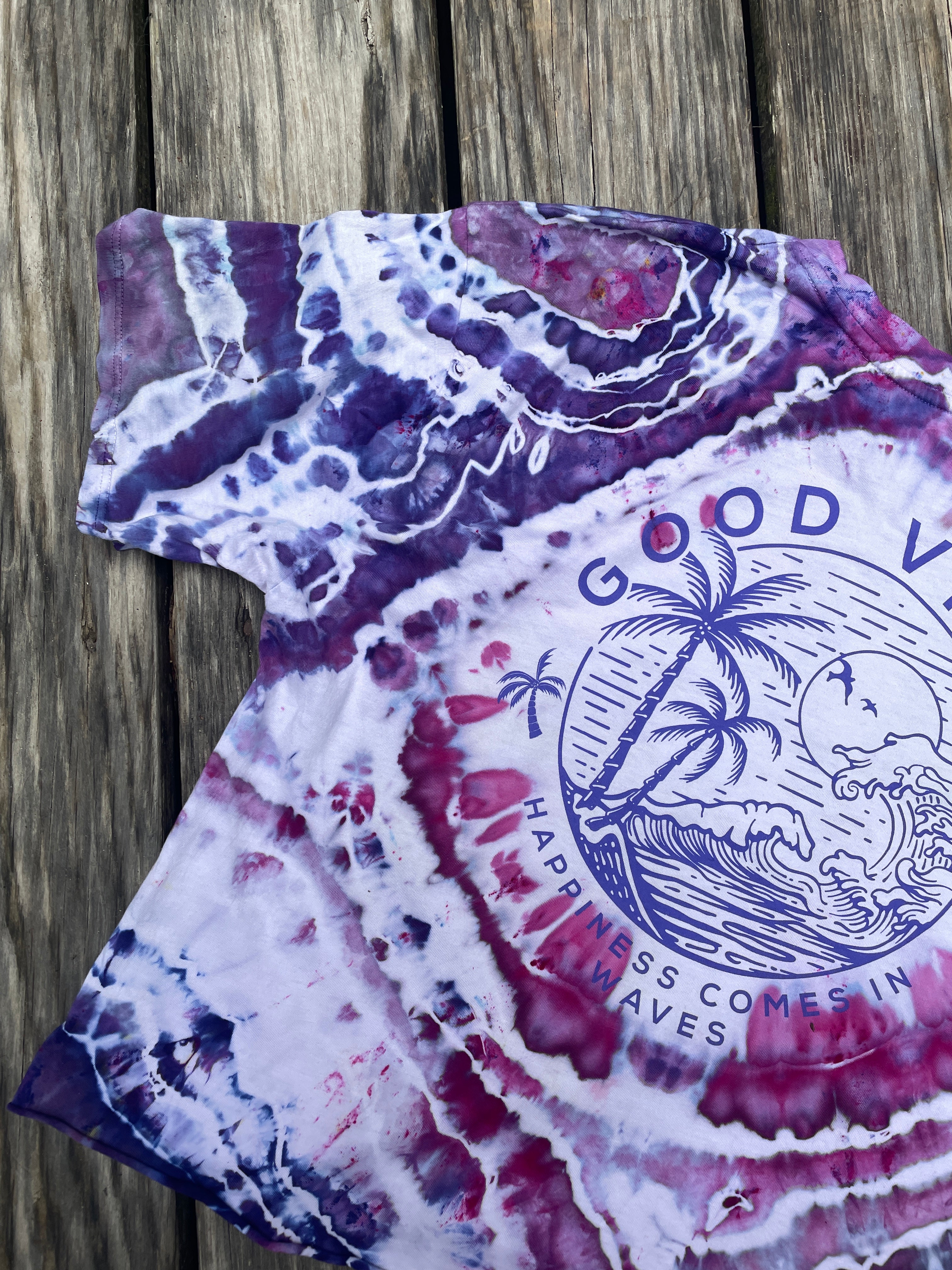 Good Vibes Purple Geode Short Sleeve Tie Dye Crop Top | Unisex Medium