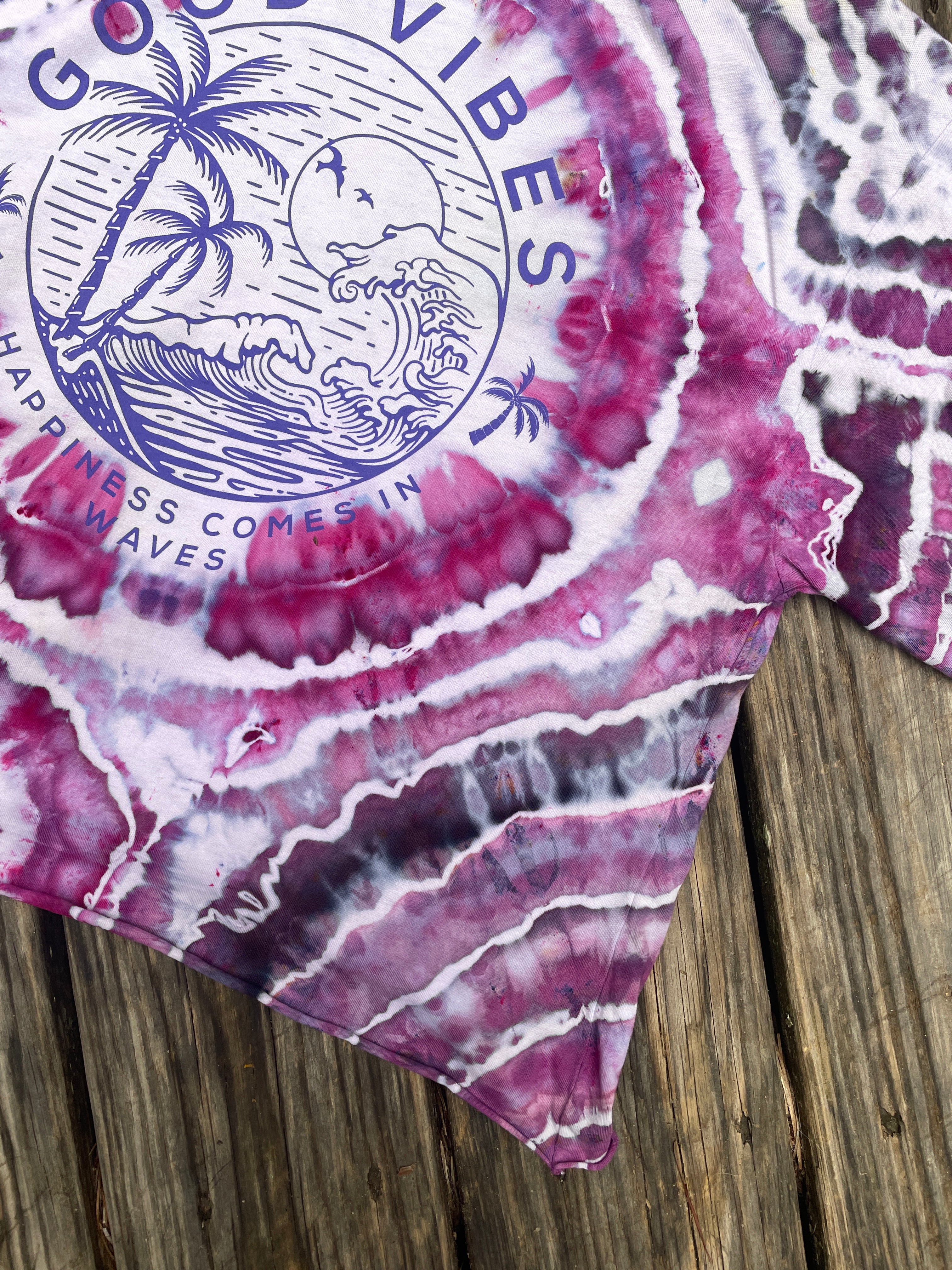 Good Vibes Purple Geode Short Sleeve Tie Dye Crop Top | Unisex Medium