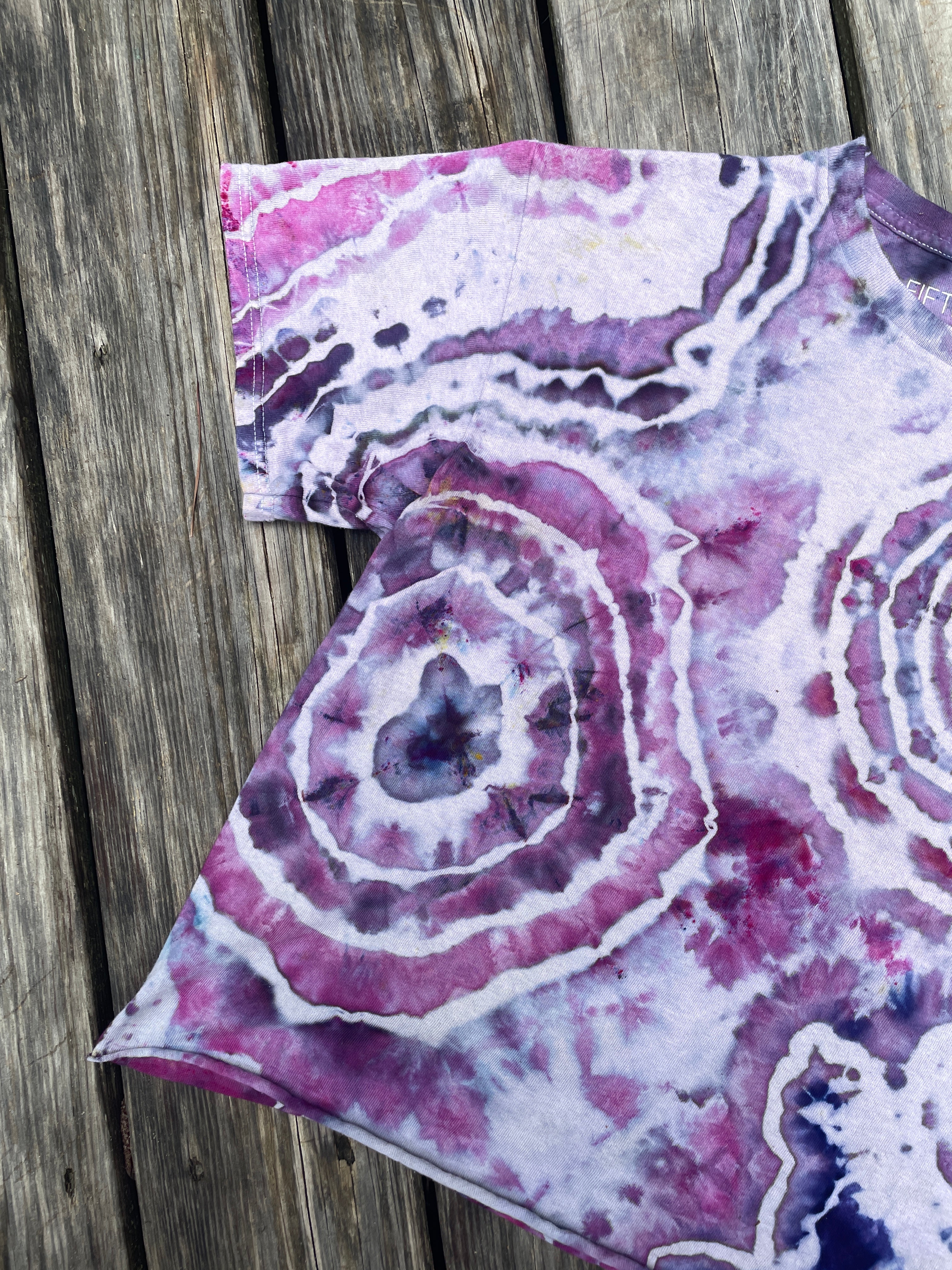 Purple Butterfly Geode Short Sleeve Tie Dye Crop Top | Unisex Medium
