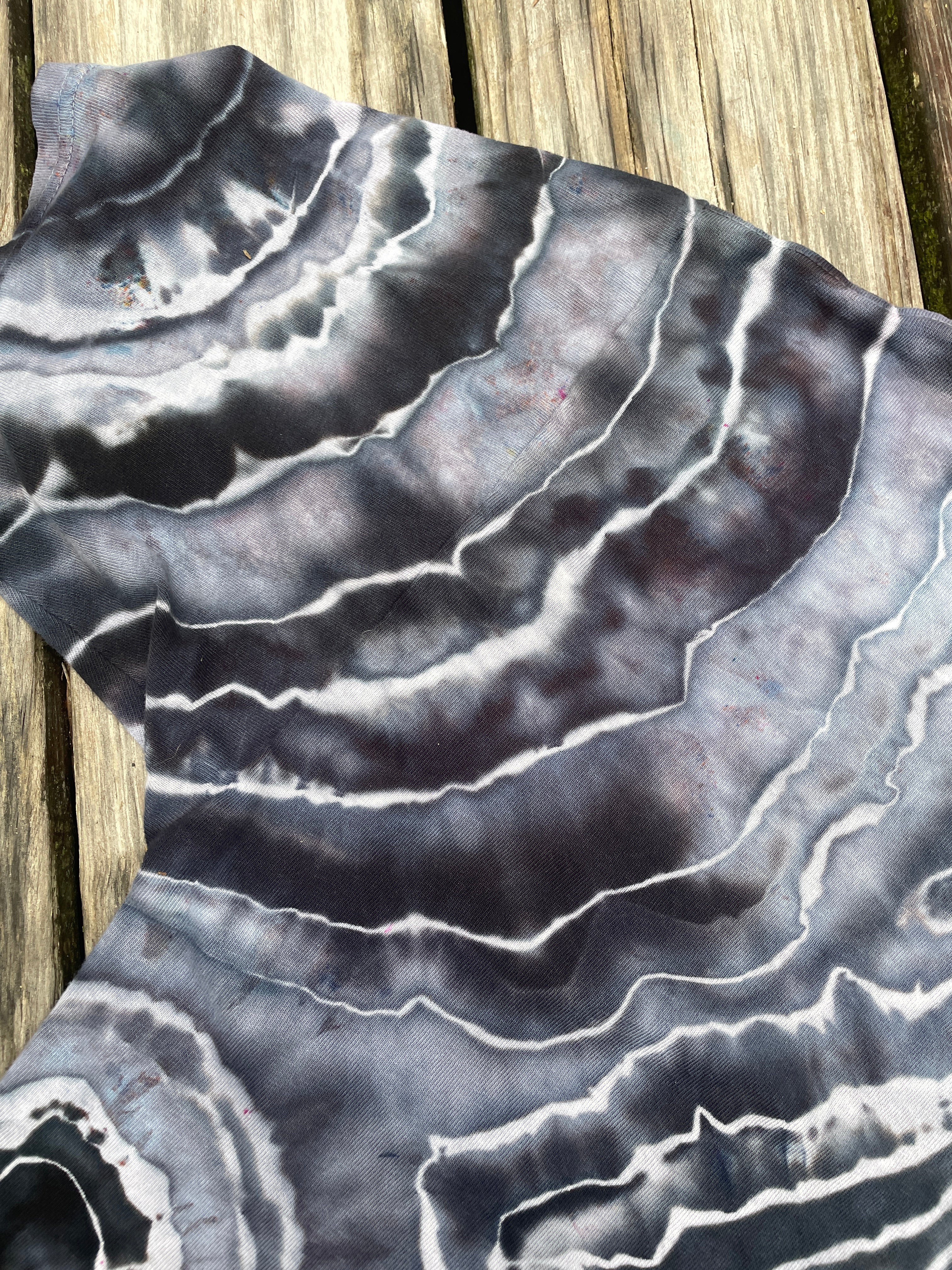 Black and Gray Lion Geode Short Sleeve Tie Dye T-Shirt | Men's 2XL