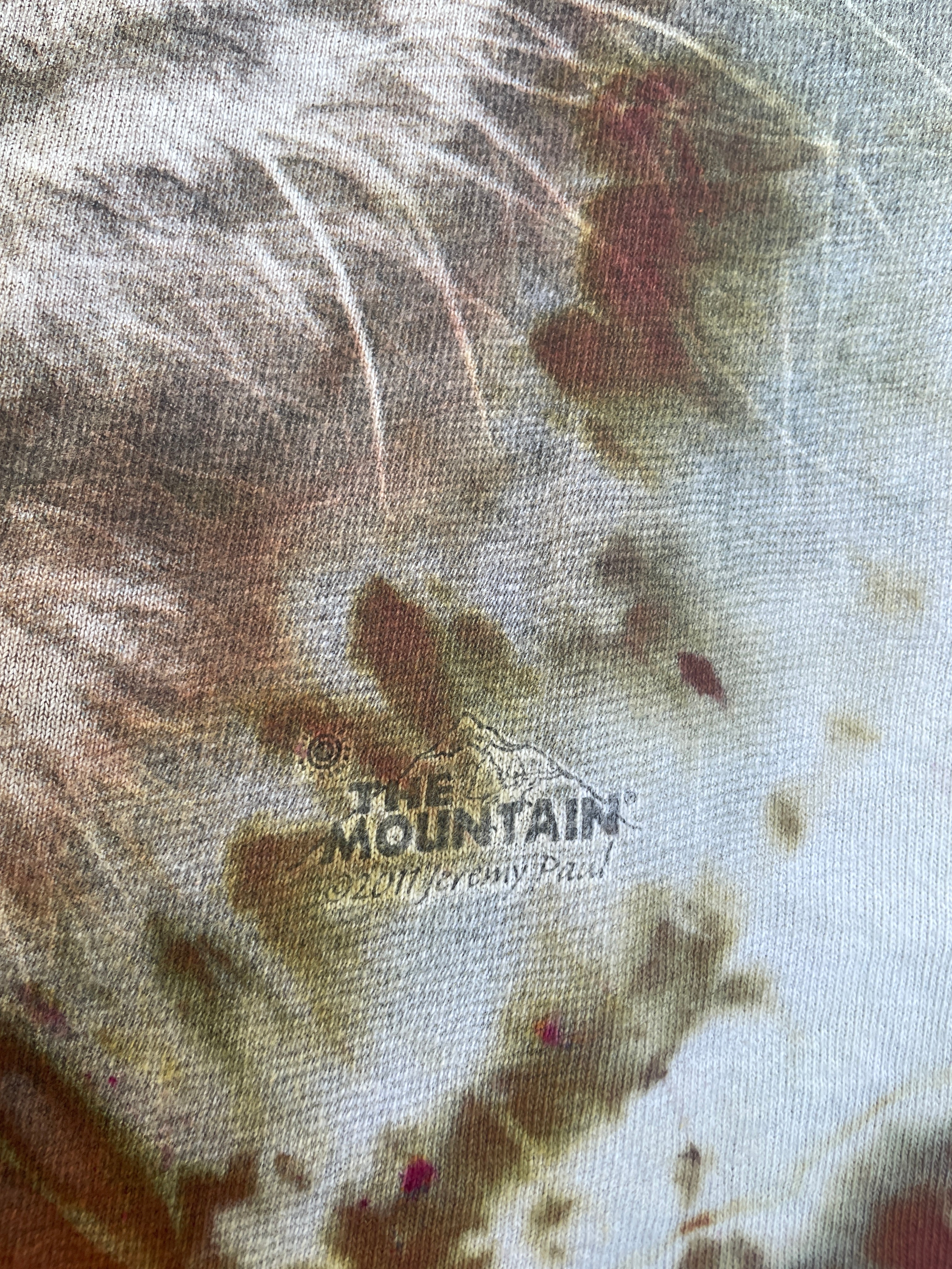 Red and Tan Lion Geode Short Sleeve Tie Dye T-Shirt | Men's Small