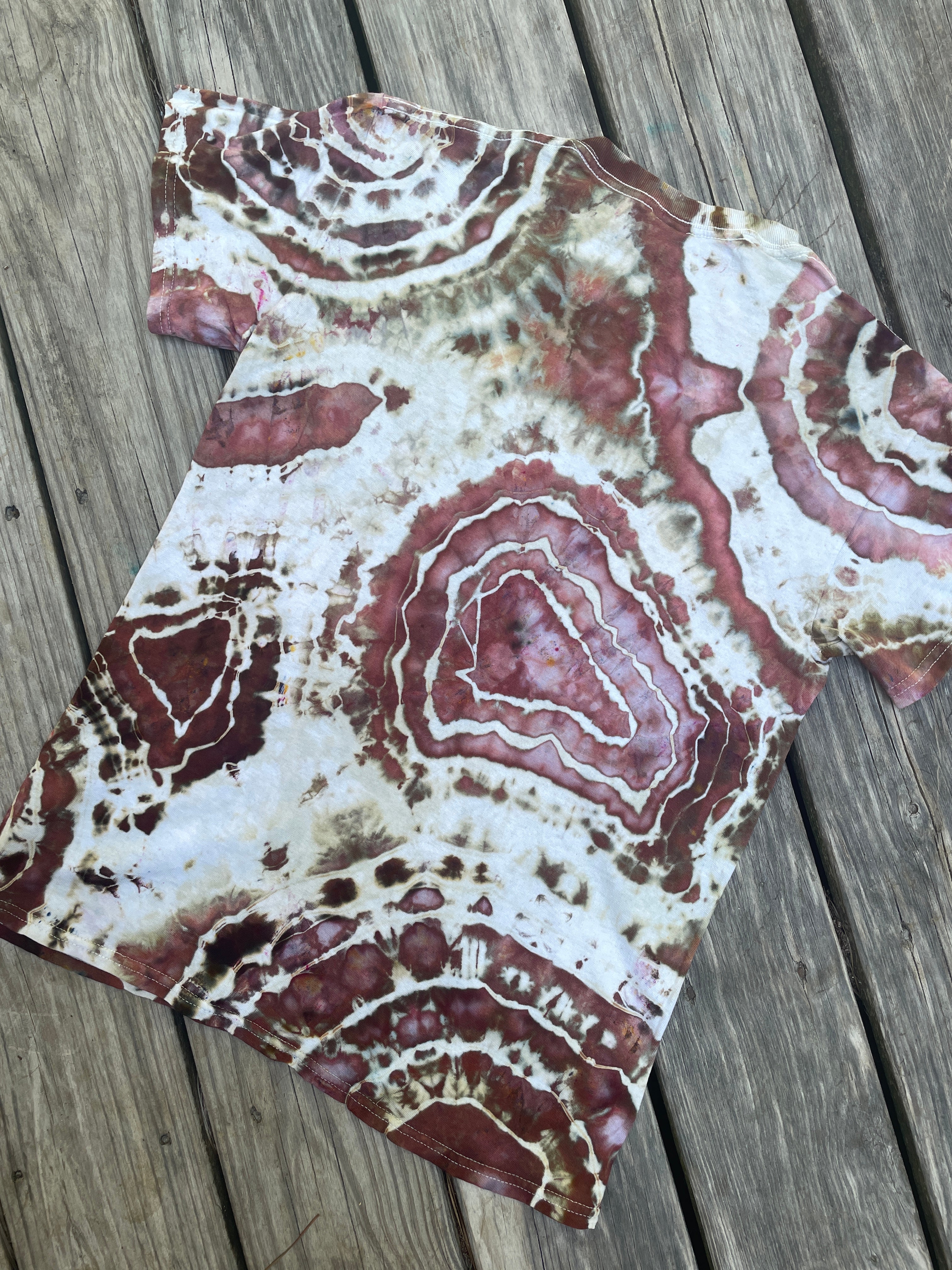 Red and Tan Lion Geode Short Sleeve Tie Dye T-Shirt | Men's Small