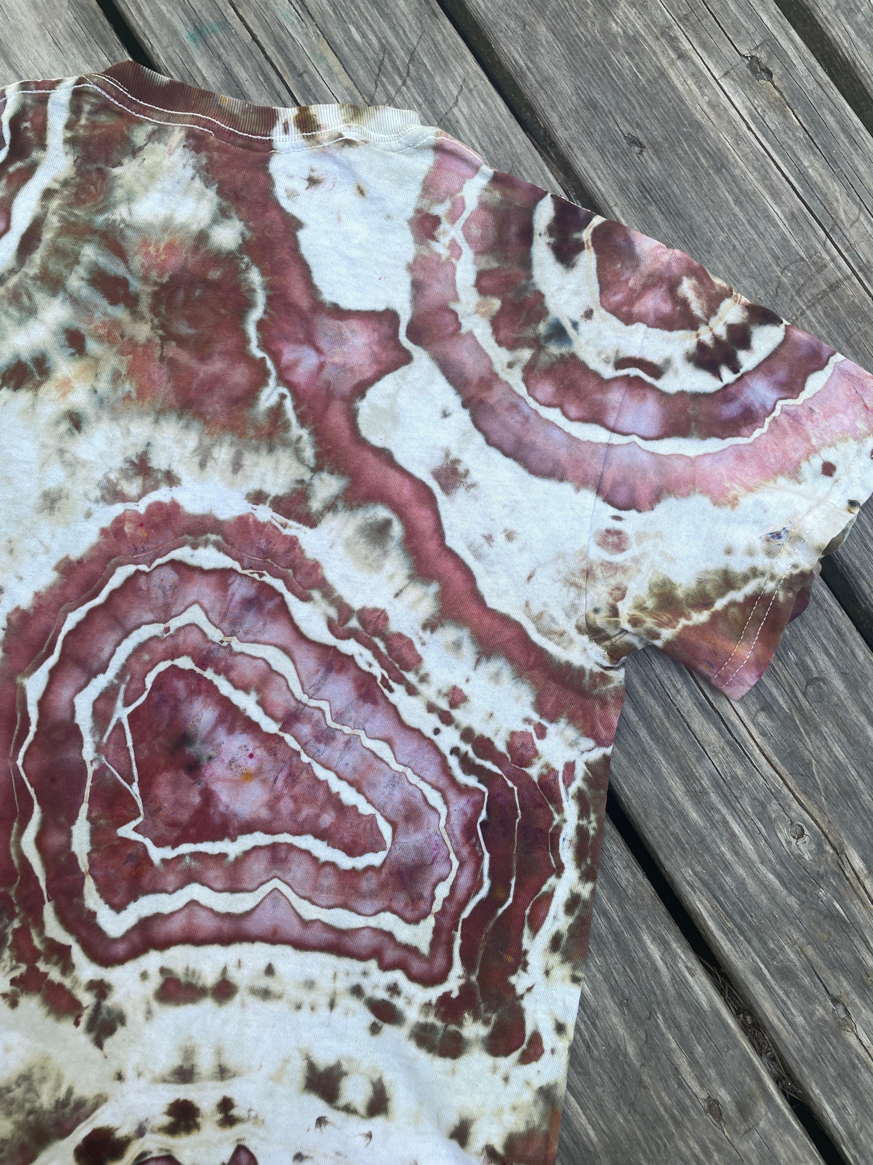 Red and Tan Lion Geode Short Sleeve Tie Dye T-Shirt | Men's Small
