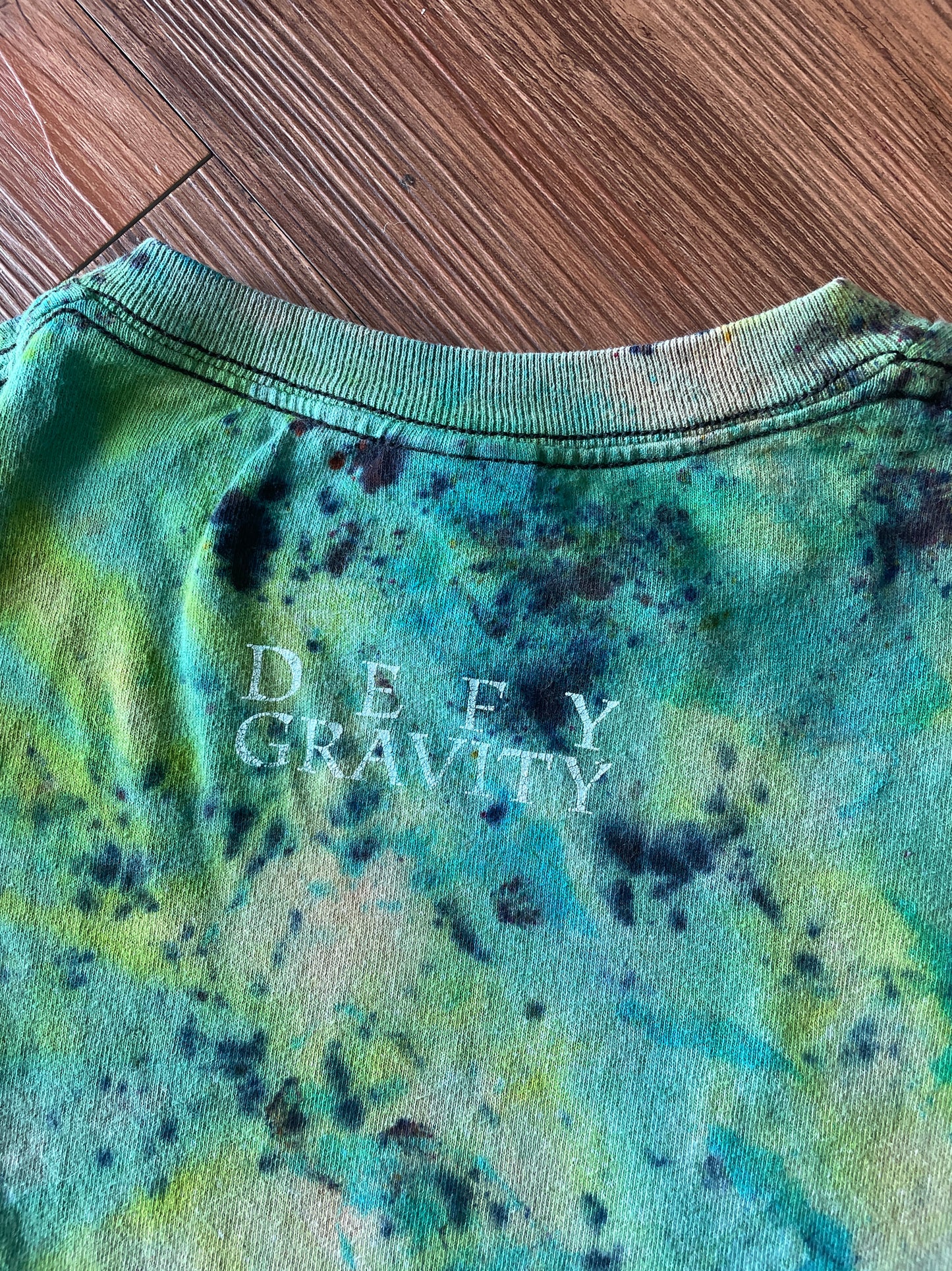 Small Men’s Wicked Handmade Tie Dye T-Shirt | Green and Black Defy Gravity Tie Dye Short Sleeve