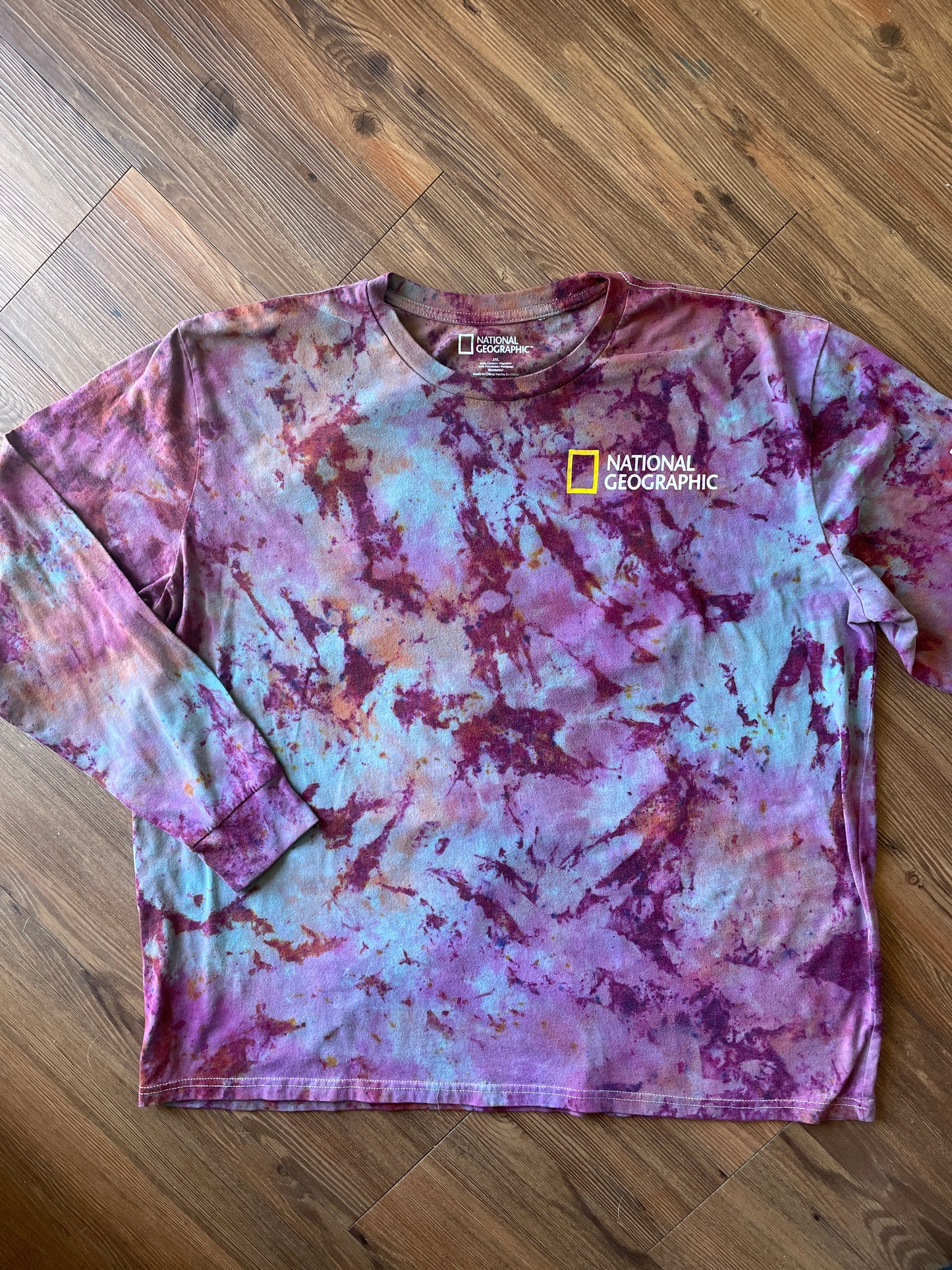 2XL Men’s Torres Del Paine Handmade Tie Dye T-Shirt | National Geographic Earth Tones Tie Dye Long Sleeve Sleeve