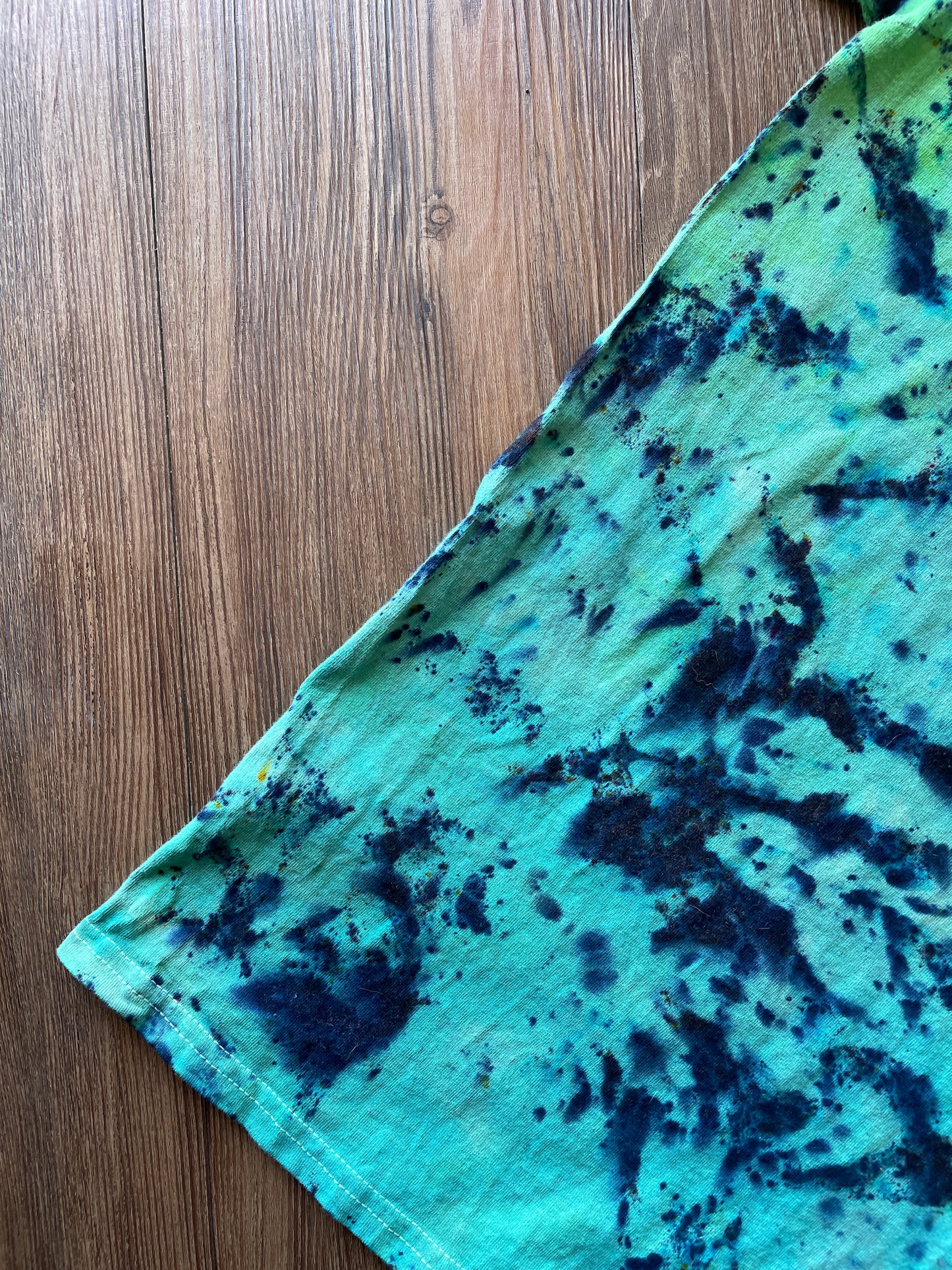 Medium Men’s Green Galaxy Dyed Handmade Tie Dye T-Shirt | Shades of Green Tie Dye Short Sleeve