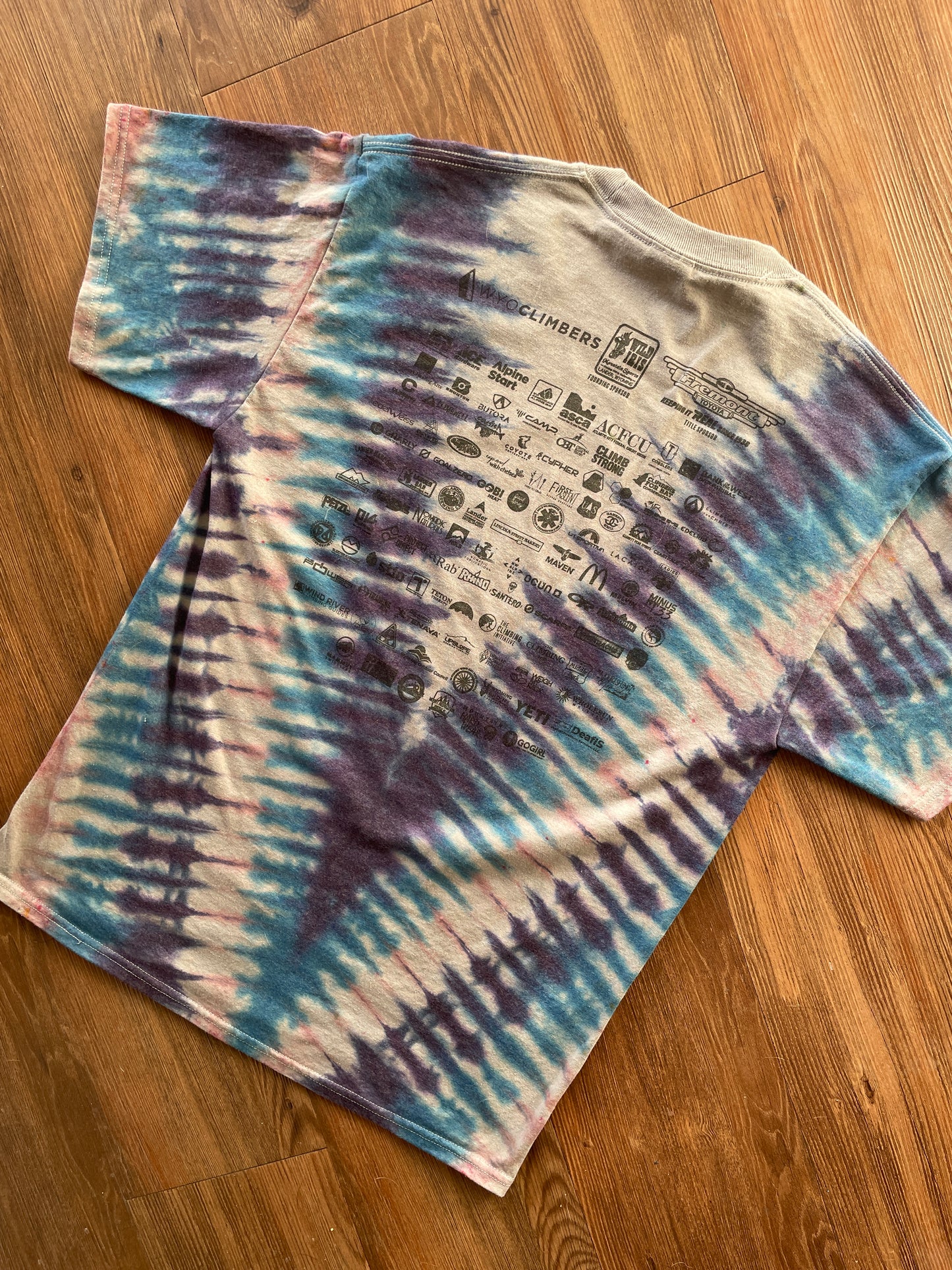 MEDIUM Men’s International Climbing Festival Tie Dye T-Shirt | Blue and Purple V-Pleated Short Sleeve