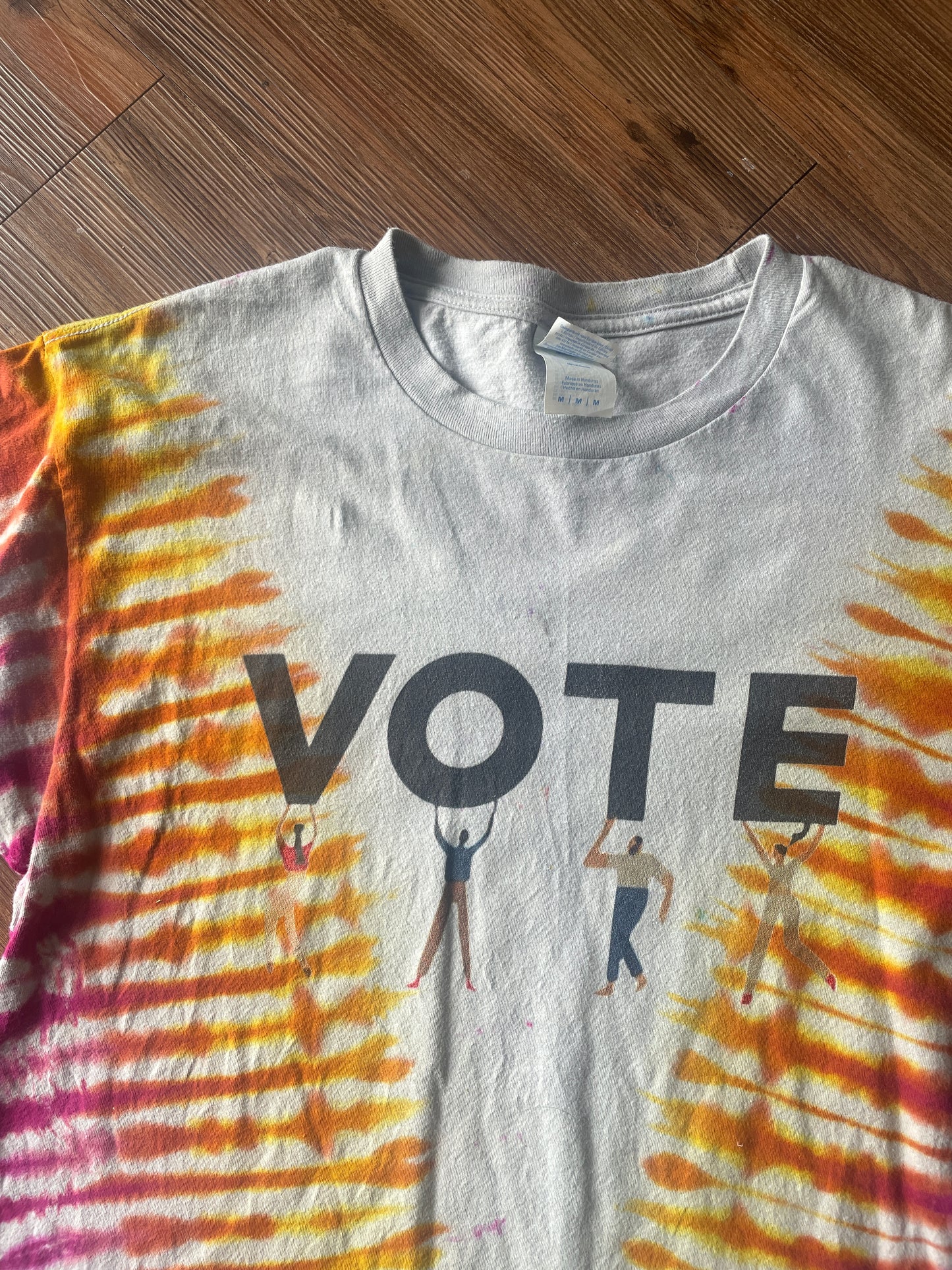 Medium Men’s VOTE Handmade Tie Dye T-Shirt | Warm Tones Earth Tones V-Pleated Tie Dye Short Sleeve