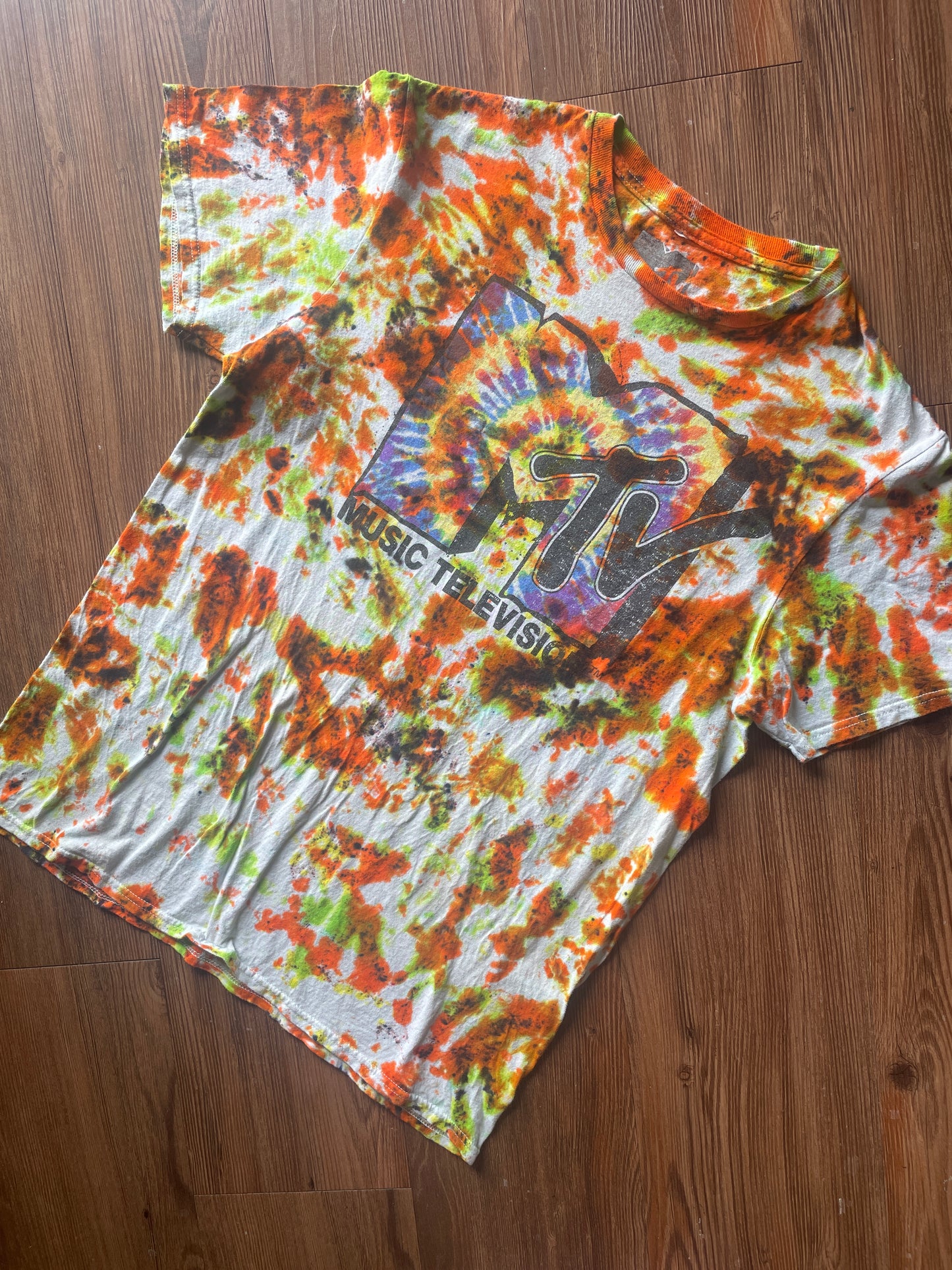 Medium Men’s MTV Retro Vibes Handmade Tie Dye T-Shirt | Music Television 90s Orange and Green Tie Dye Short Sleeve