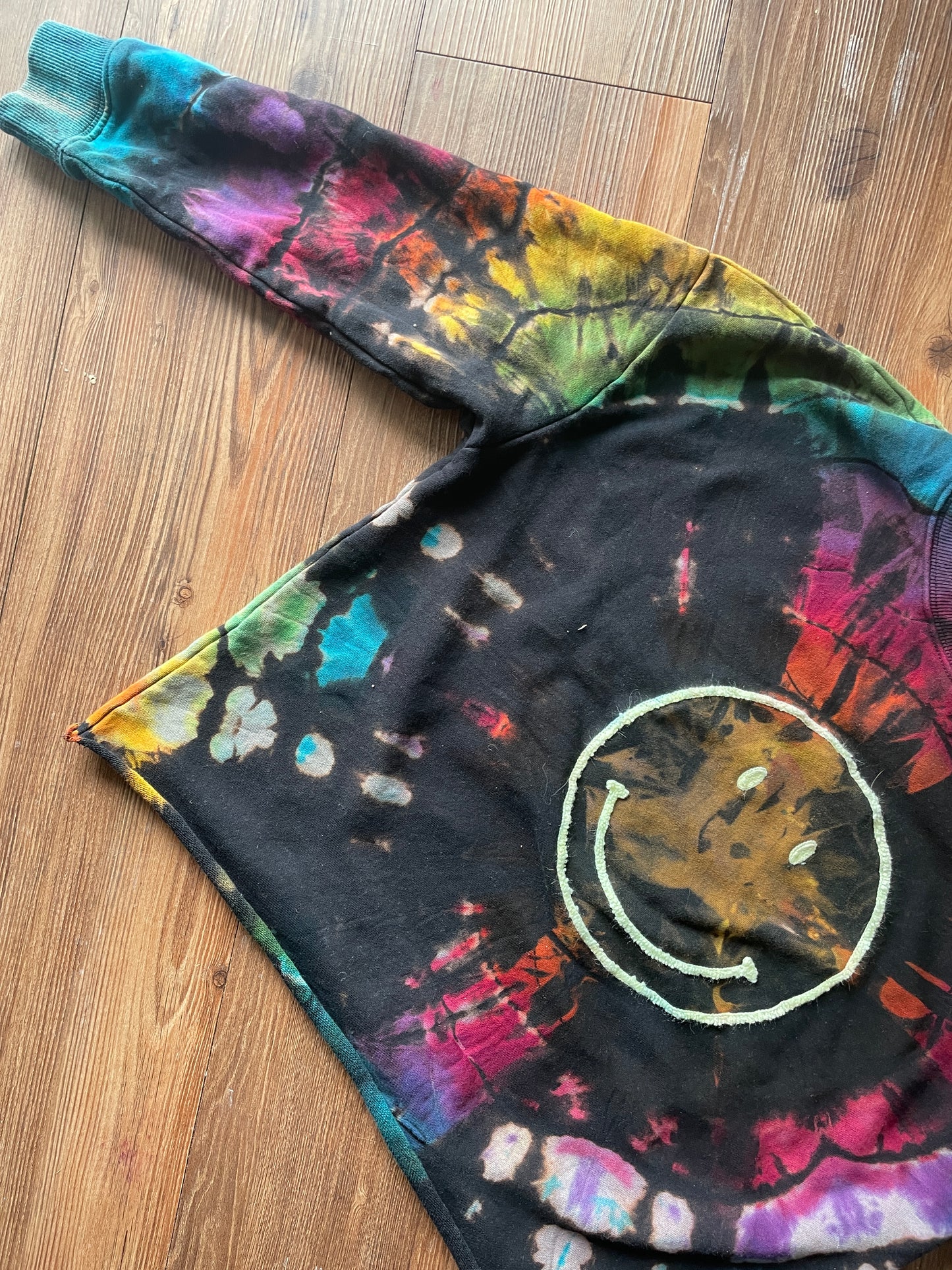 SMALL Women’s Happy Face Handmade Geode Tie Dye Sweatshirt | Black and Rainbow Quarter Length Sleeve Sweatshirt