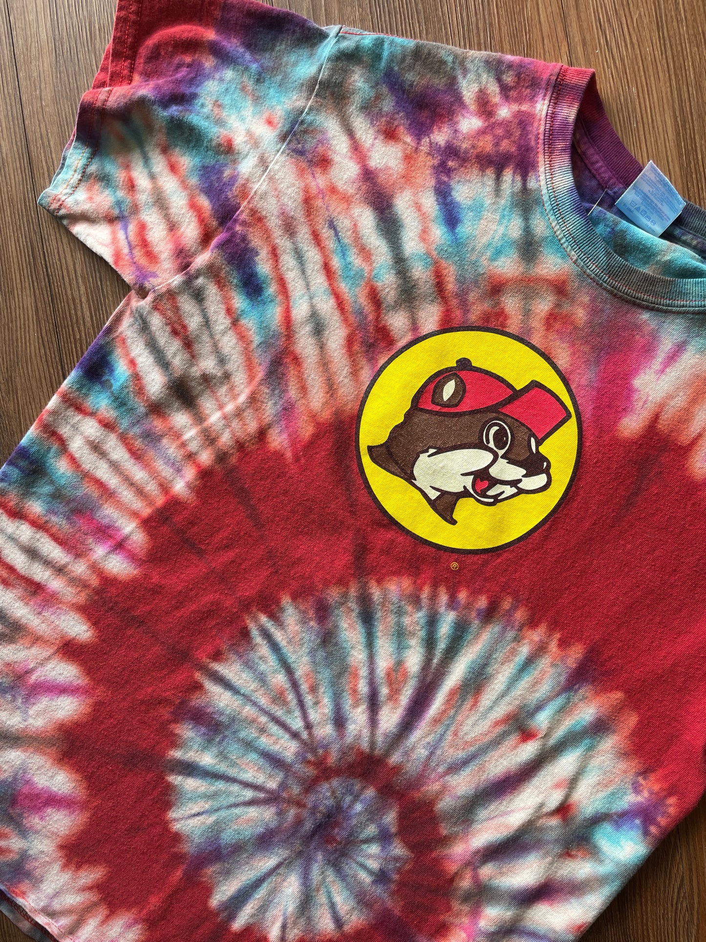 MEDIUM Men’s Bucee's It's A Beaver Handmade Reverse Tie Dye T-Shirt | One-Of-a-Kind Red, Blue, and Purple Spiral Short Sleeve