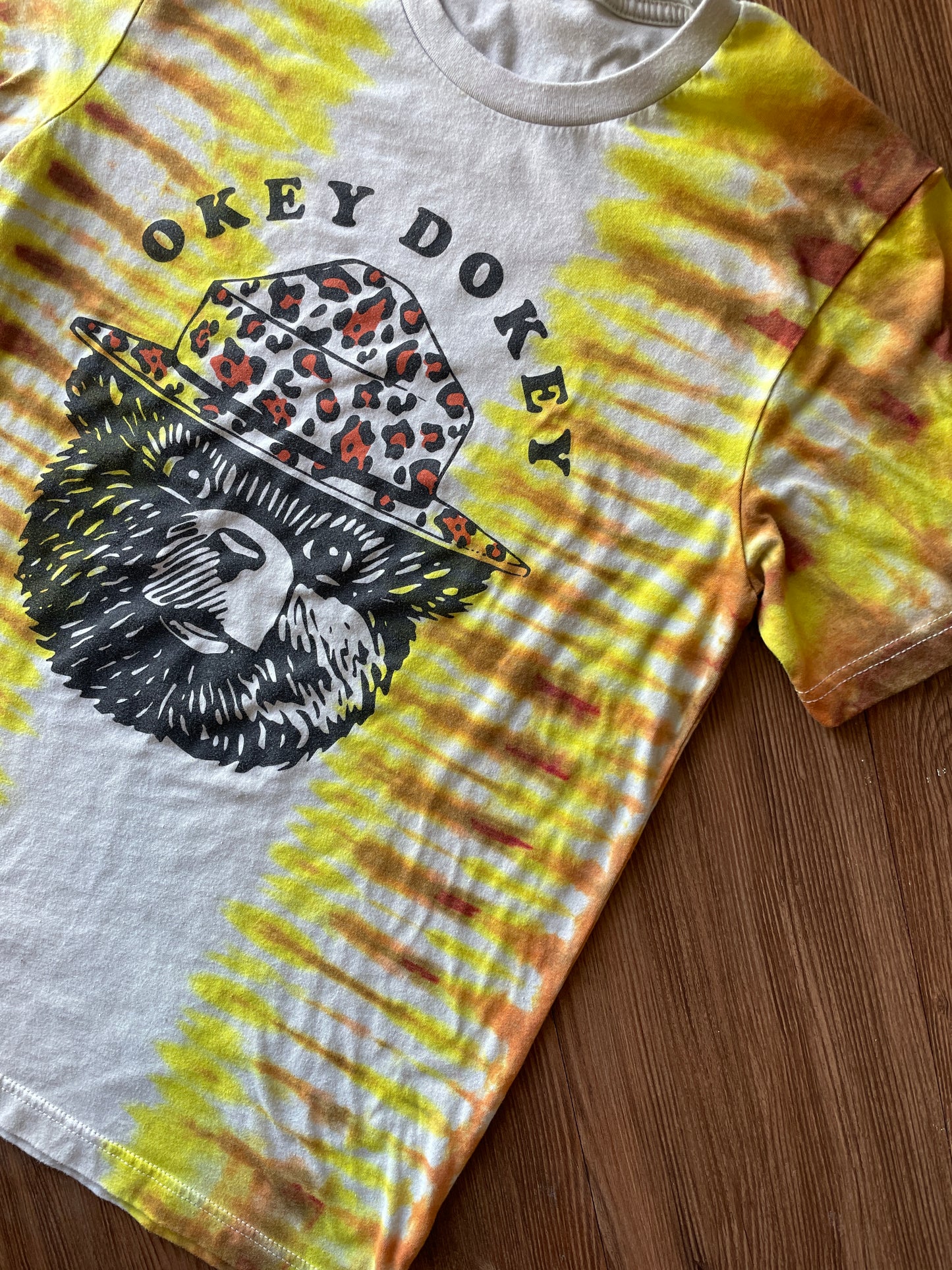 MEDIUM Men’s Okey Dokey Smokey Handmade Tie Dye T-Shirt | One-Of-a-Kind White and Yellow Short Sleeve