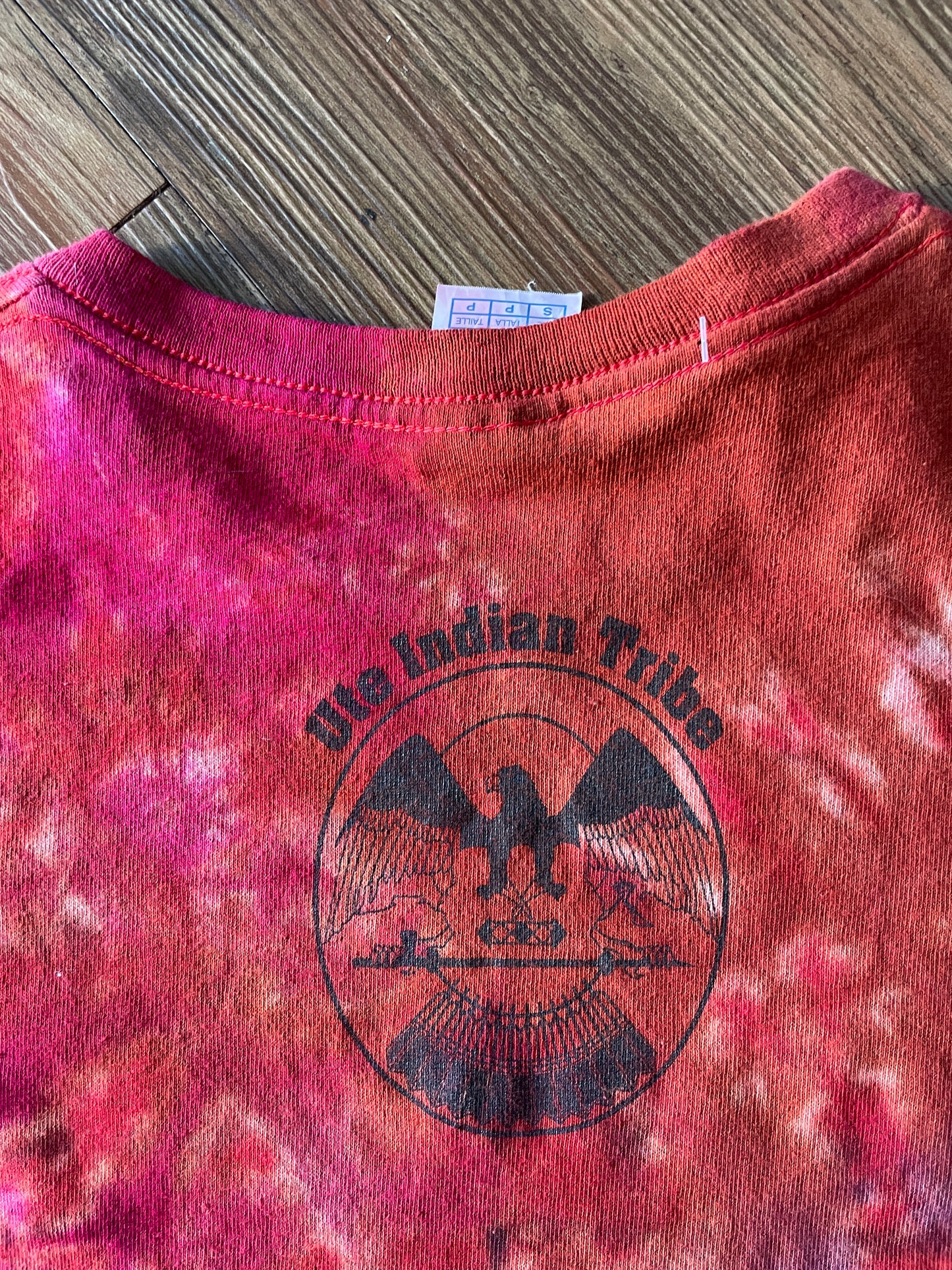 SMALL Men’s Ute Proud Tie Dye Cropped T-Shirt | Ute Indian Tribe Red and Black Reverse Tie Dye Short Sleeve Crop Top