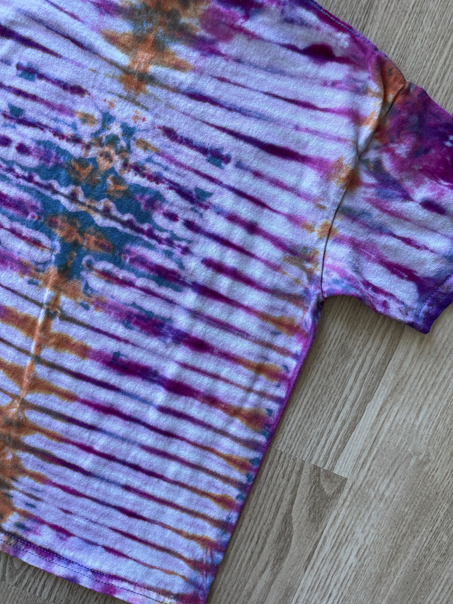 YOUTH MEDIUM Chicago Museum of Science and History Handmade Tie Dye T-Shirt | One-Of-a-Kind Pink and Purple Short Sleeve
