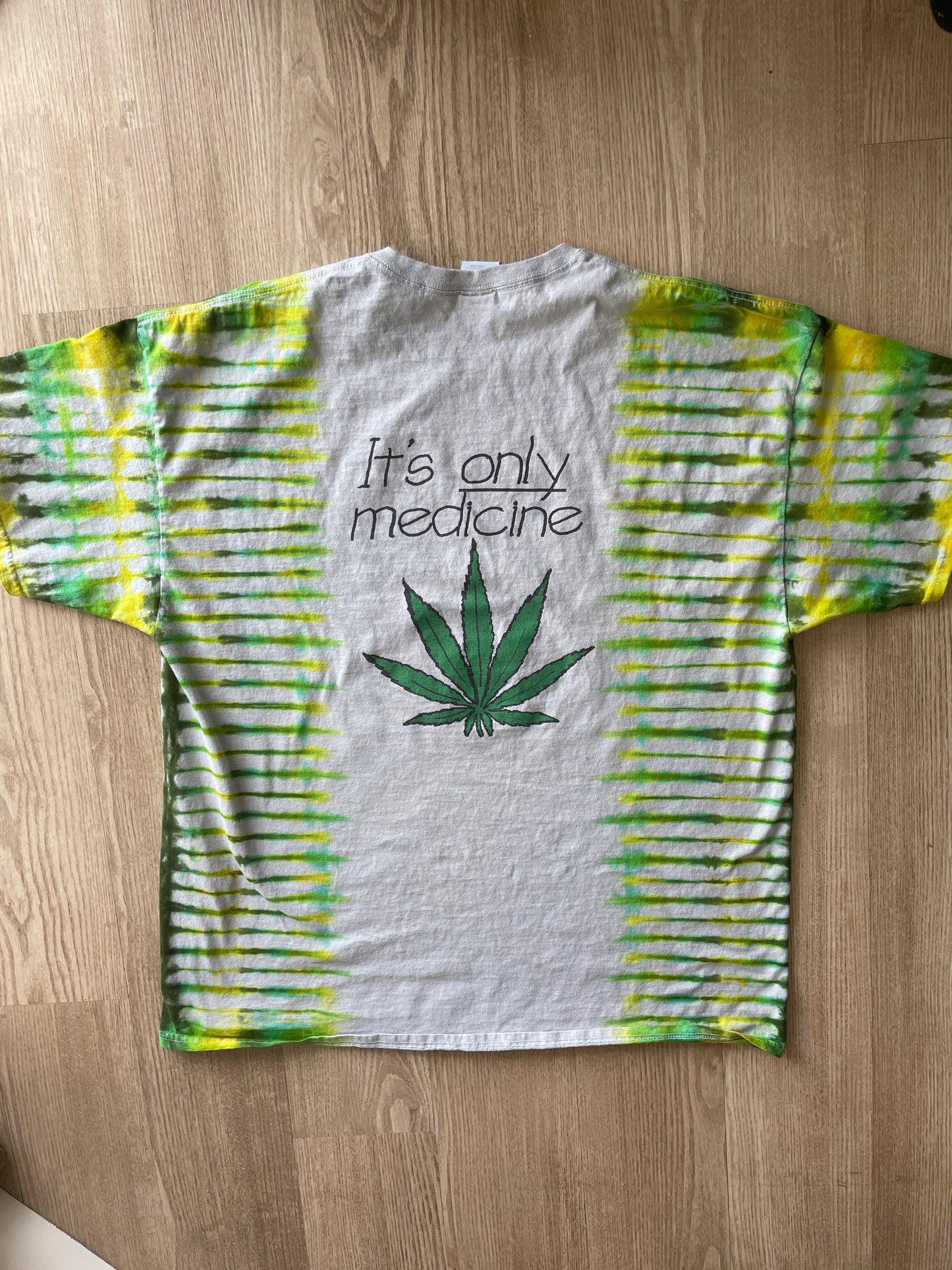2XL Men’s Vintage Free Weed | It's Only Medicinal Double-Sided Handmade Tie Dye T-Shirt | One-Of-a-Kind White and Green Vintage Short Sleeve Shirt
