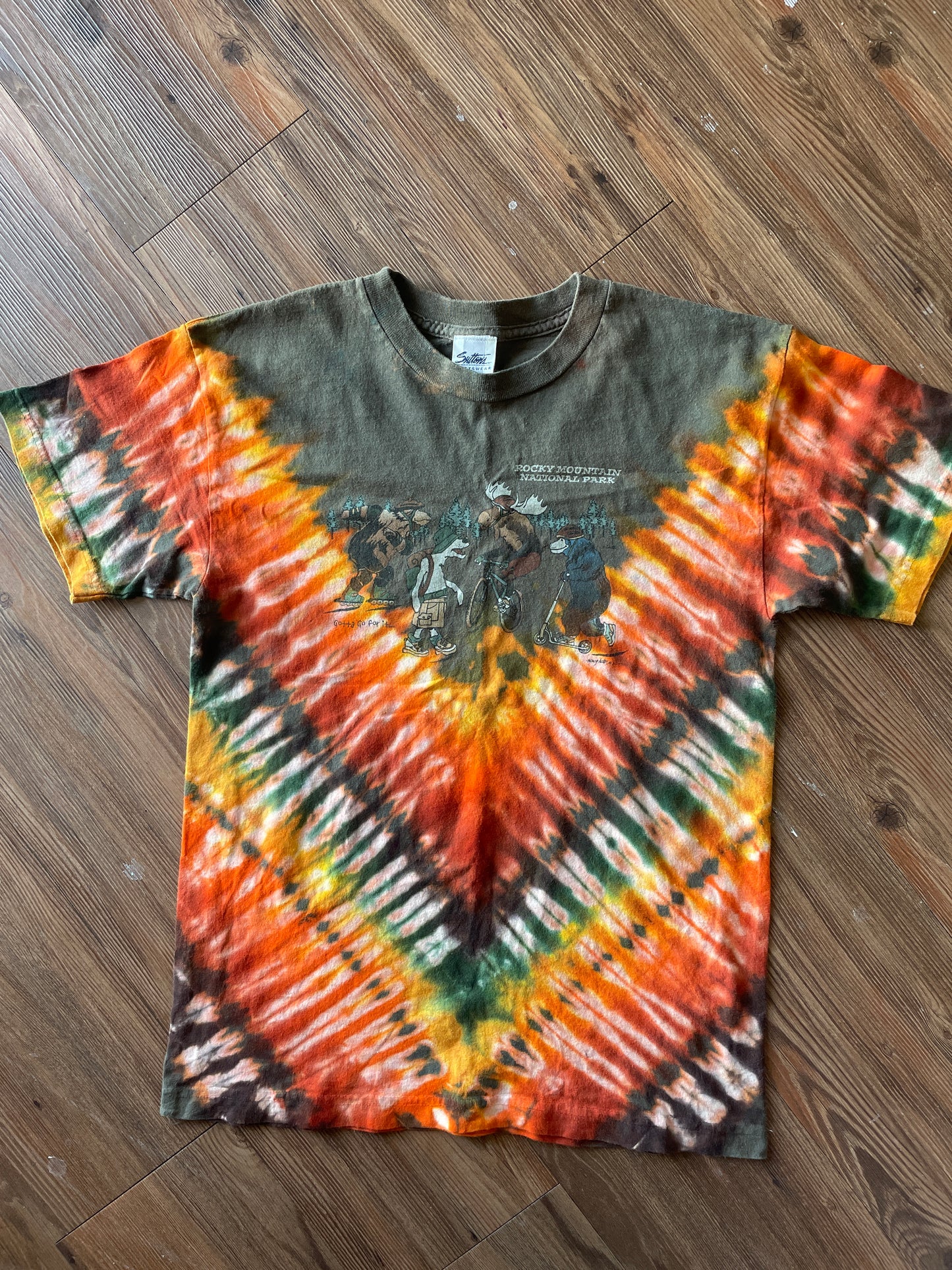 MEDIUM Men’s Rocky Mountain National Park Colorado Tie Dye T-Shirt | Extreme Adventure Sports Wildlife Handmade Reverse Tie Dye Short Sleeve