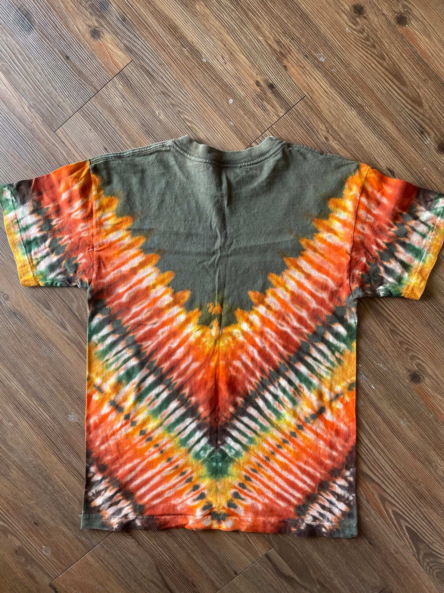 MEDIUM Men’s Rocky Mountain National Park Colorado Tie Dye T-Shirt | Extreme Adventure Sports Wildlife Handmade Reverse Tie Dye Short Sleeve