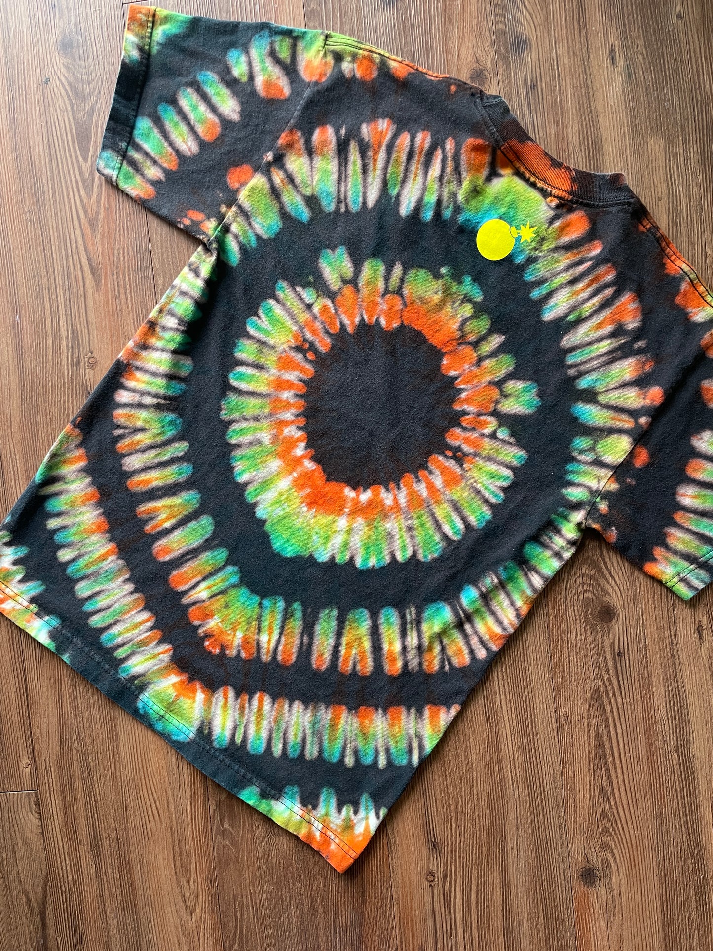 Medium Men’s The Hundreds Bomb Handmade Tie Dye T-Shirt | Black, Blue, and Orange Pleated Tie Dye Short Sleeve