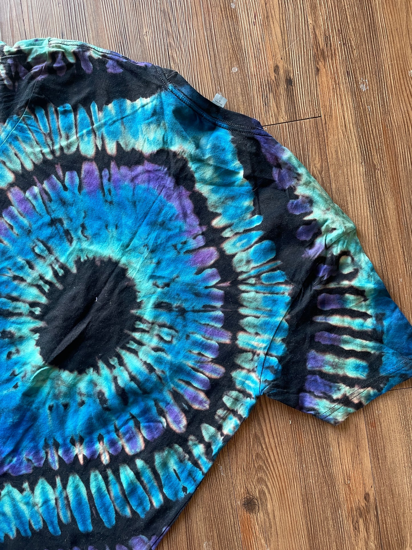 LARGE Men’s Manchester Orchestra Tie Dye T-Shirt | Blue and Purple Reverse Tie Dye Long Sleeve