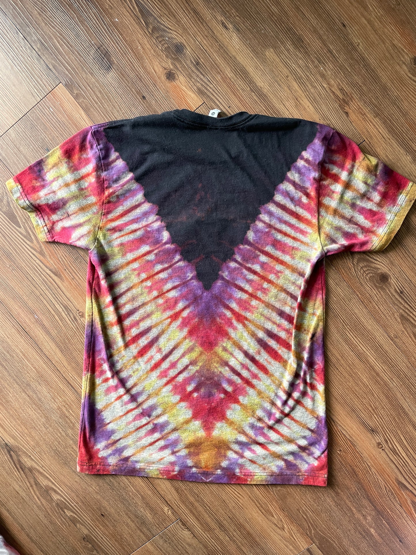 Medium Men’s SLCA Climbing Jedi Handmade Tie Dye T-Shirt | Black, Red, and Purple V-Pleated Tie Dye Short Sleeve