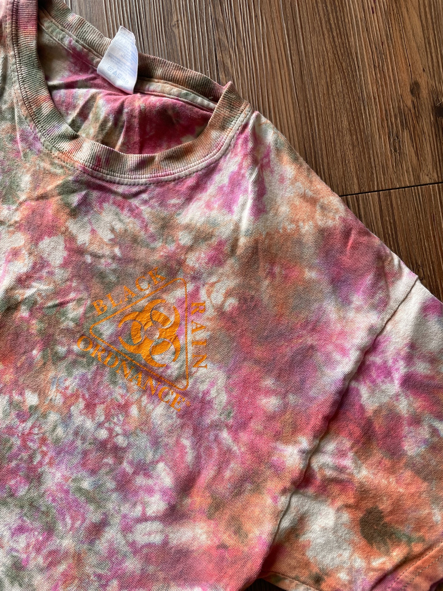 MEDIUM Men’s Black Rain Ordinance Tie Dye T-Shirt | Orange and Pink Reverse Tie Dye Short Sleeve
