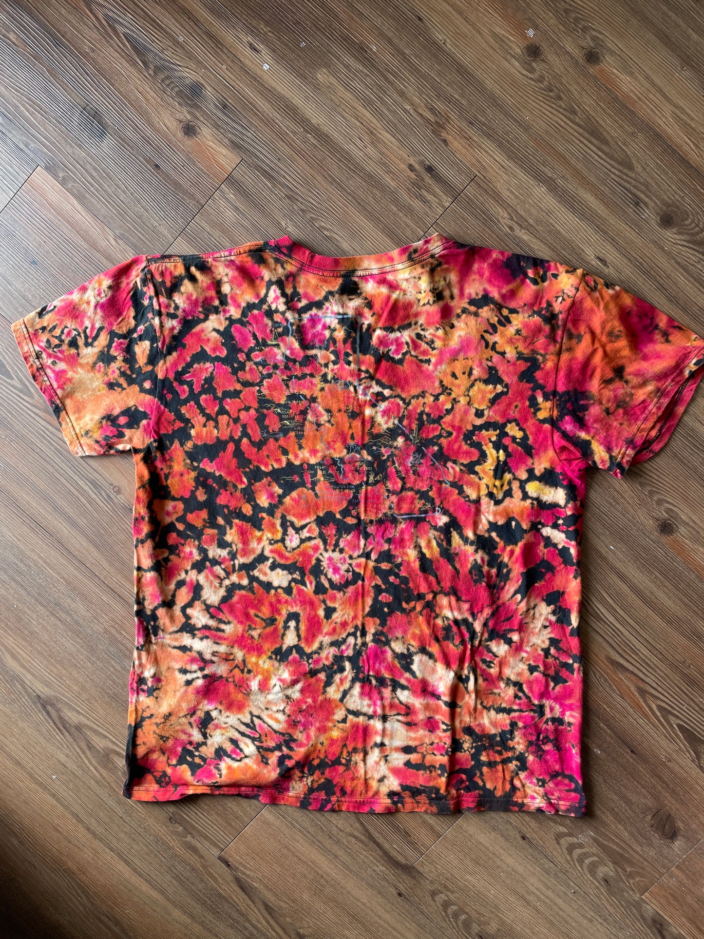 XL Men’s Quiksilver California Tie Dye T-Shirt | Bleach Tie Dye Short Sleeve