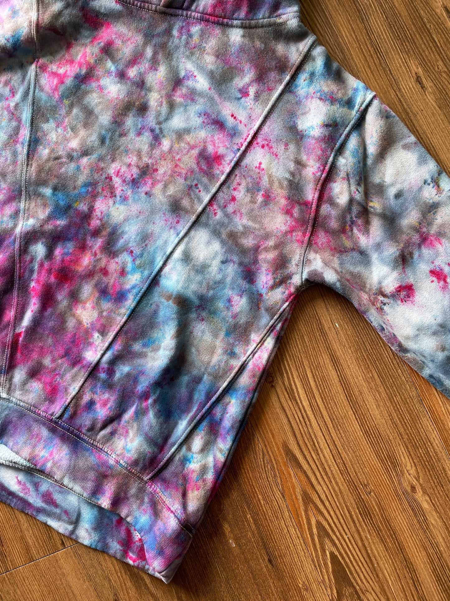 MEDIUM Women’s ZARA Galaxy Dye Tie Dye Sweatshirt | Blue and Purple Space Ice Dye Tie Dye Hoodie