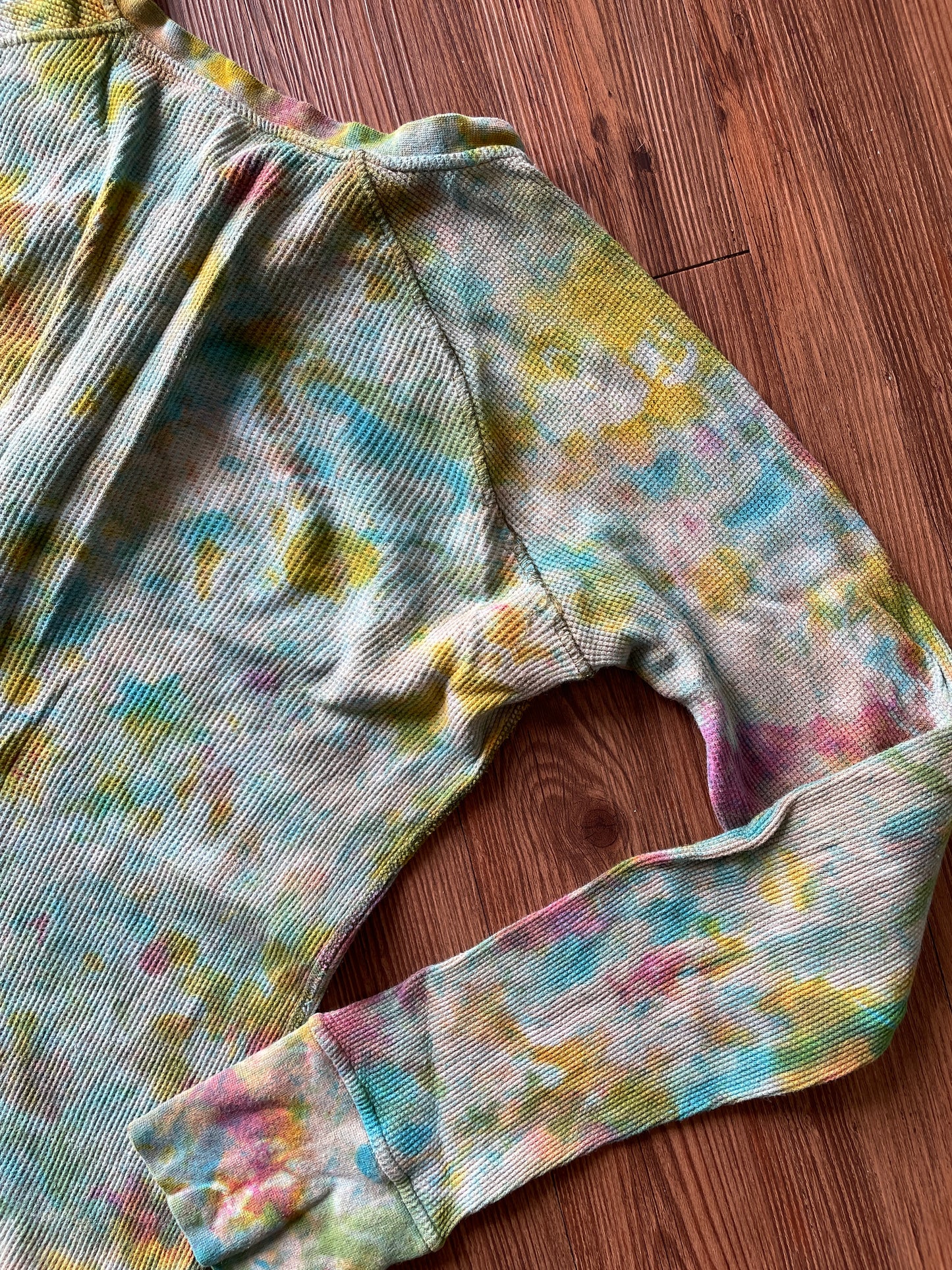 Medium Women's Patagonia Waffle Shirt | Green and Blue Tie Dye Long Sleeve