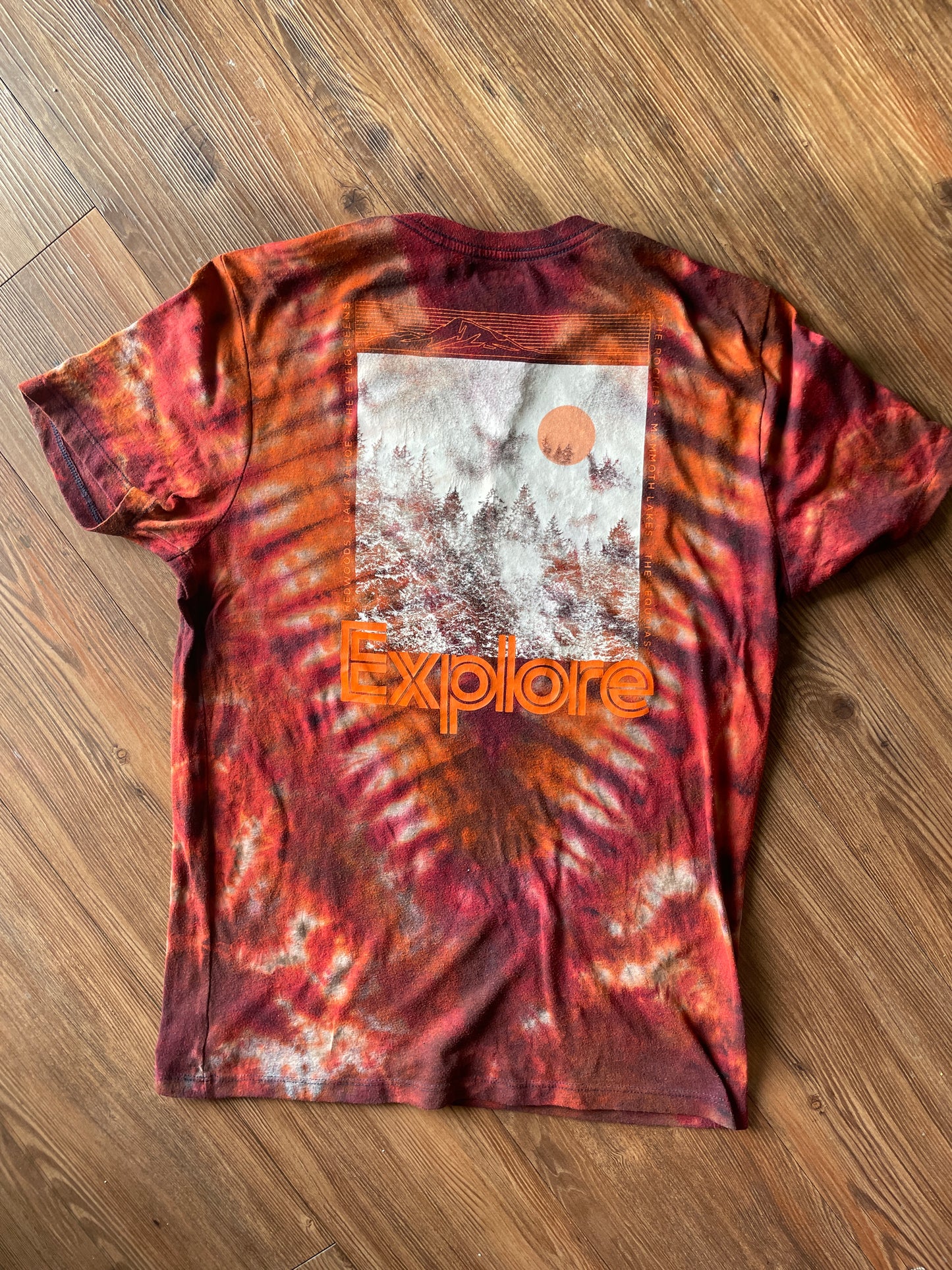 Medium Men’s Explore Mountains Handmade Tie Dye T-Shirt | Dark Red and Orange V-Pleated Tie Dye Short Sleeve