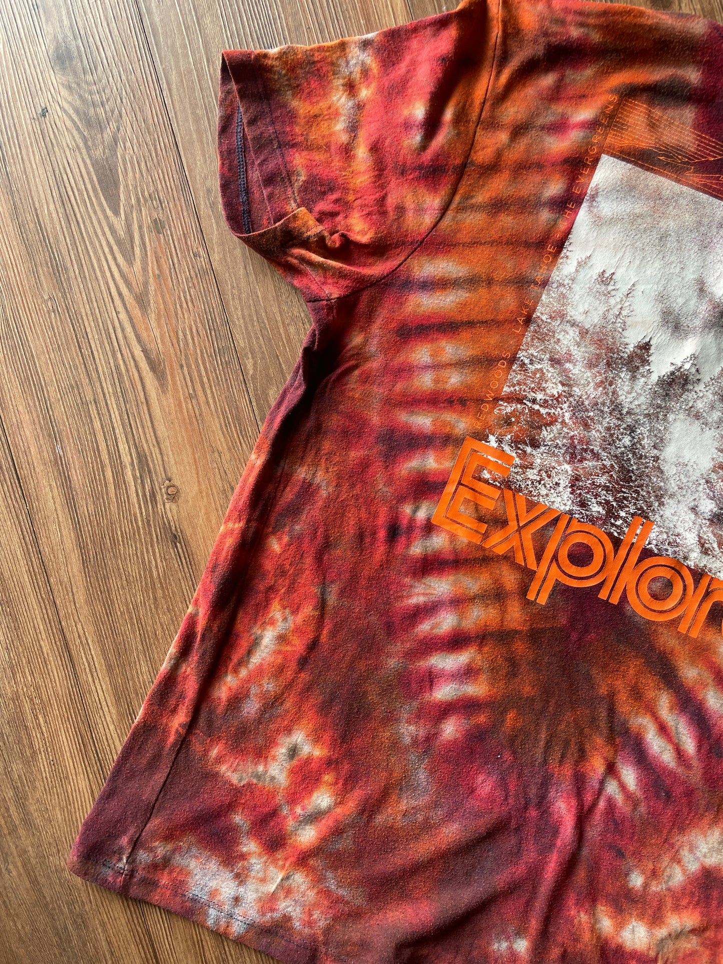 Medium Men’s Explore Mountains Handmade Tie Dye T-Shirt | Dark Red and Orange V-Pleated Tie Dye Short Sleeve