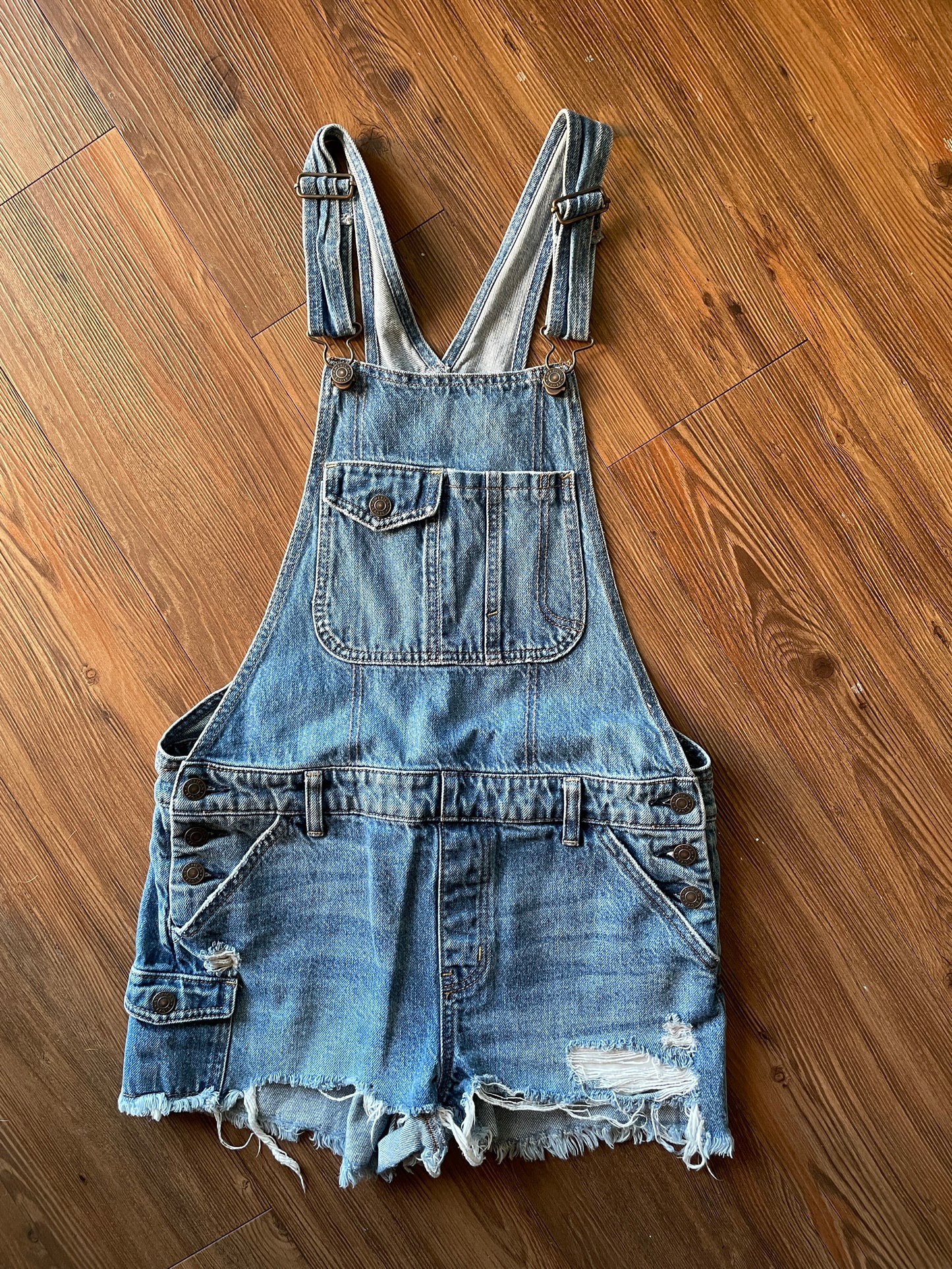 Women’s Small American Eagle Denim Tomgirl Overall Shorts