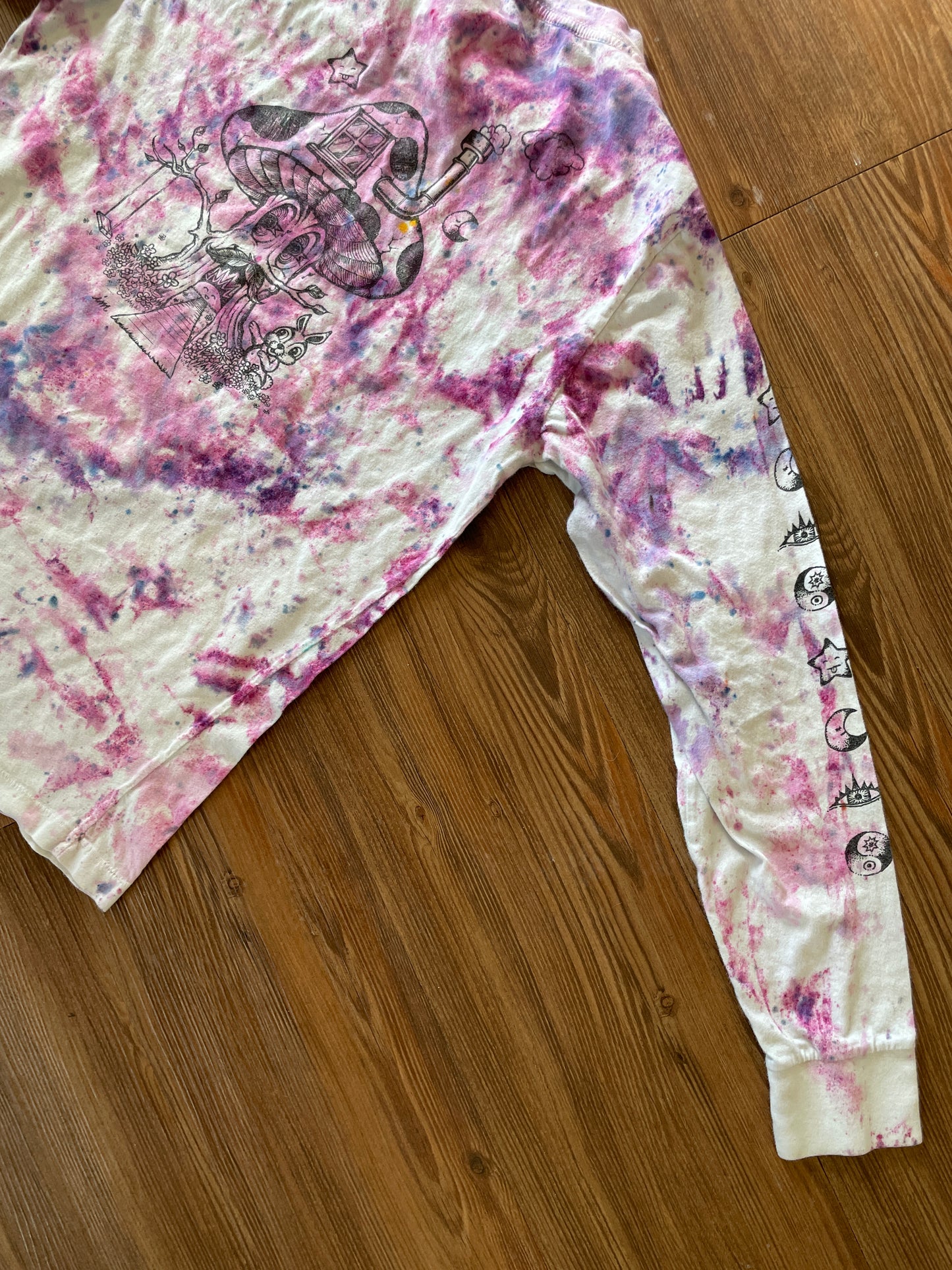 Medium Women's Mushroom Face Handmade Tie Dye Long Sleeve T-Shirt | Pink and Purple Crumpled Tie Dye Long Sleeve