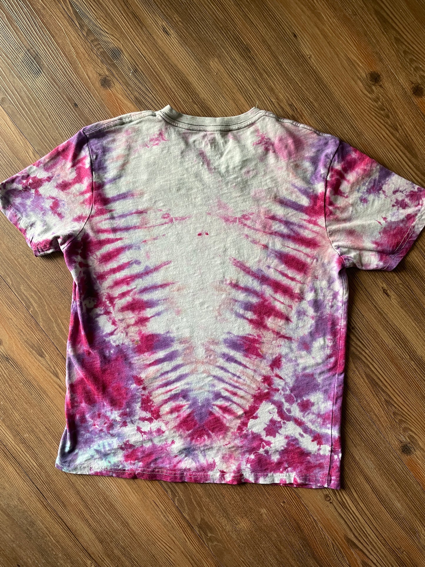 Medium Women’s Jimi Hendrix Tie Dye T-Shirt | Gray, Pink, and Purple Short Sleeve V-Neck