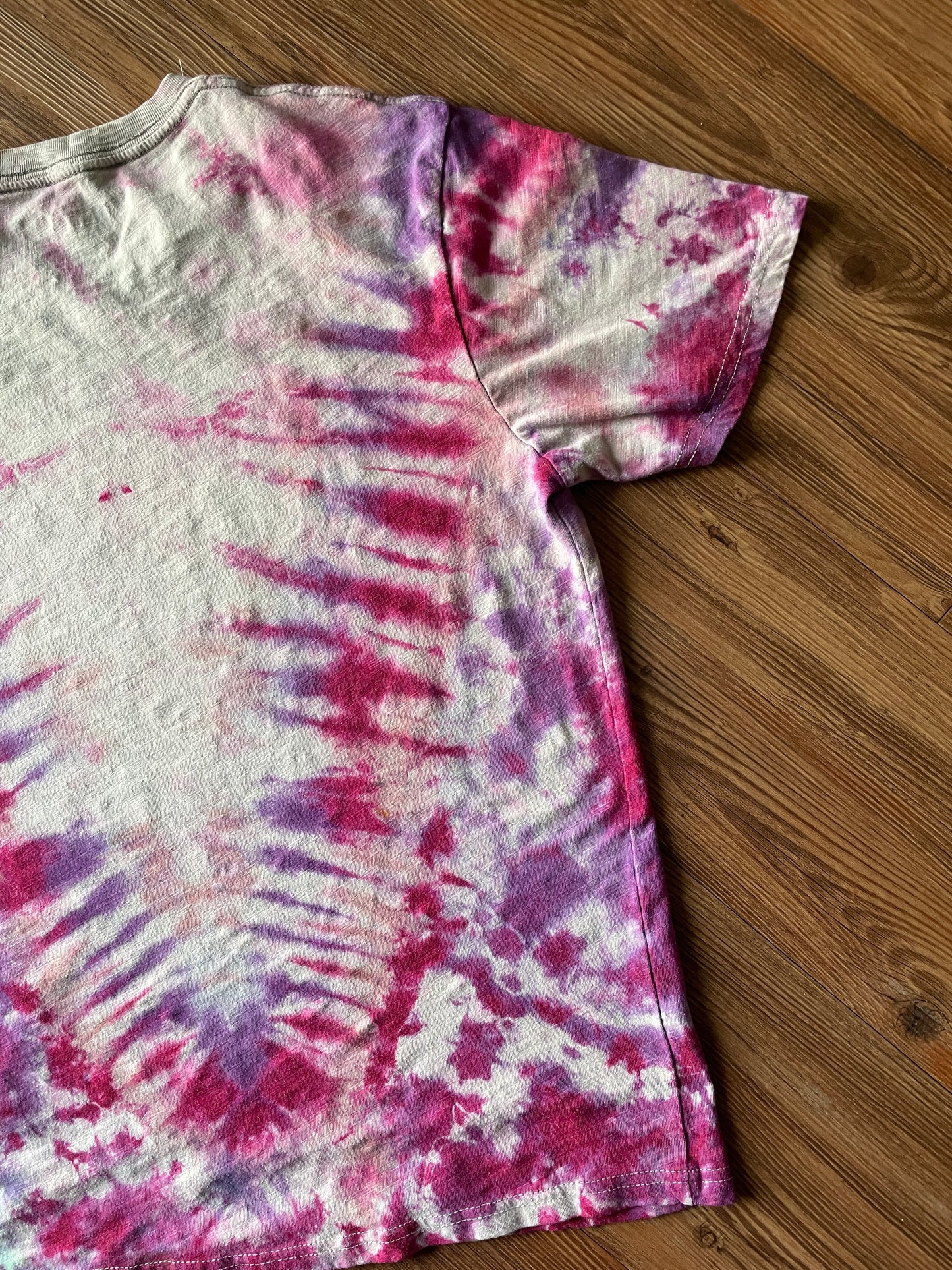 Medium Women’s Jimi Hendrix Tie Dye T-Shirt | Gray, Pink, and Purple Short Sleeve V-Neck