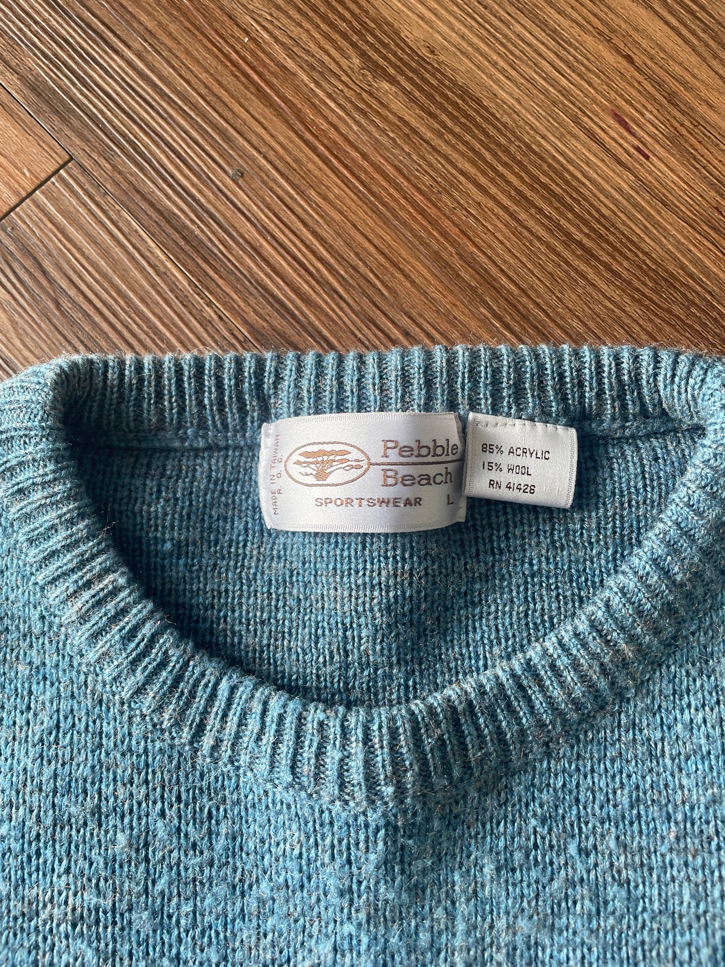 Women’s Medium Vintage Pebble Beach Southwest Blue Geometric Knit Sweater