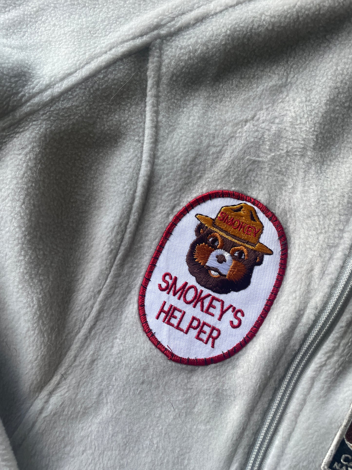 Medium Women's Columbia Jacket with Sewn-On Outdoor Patches