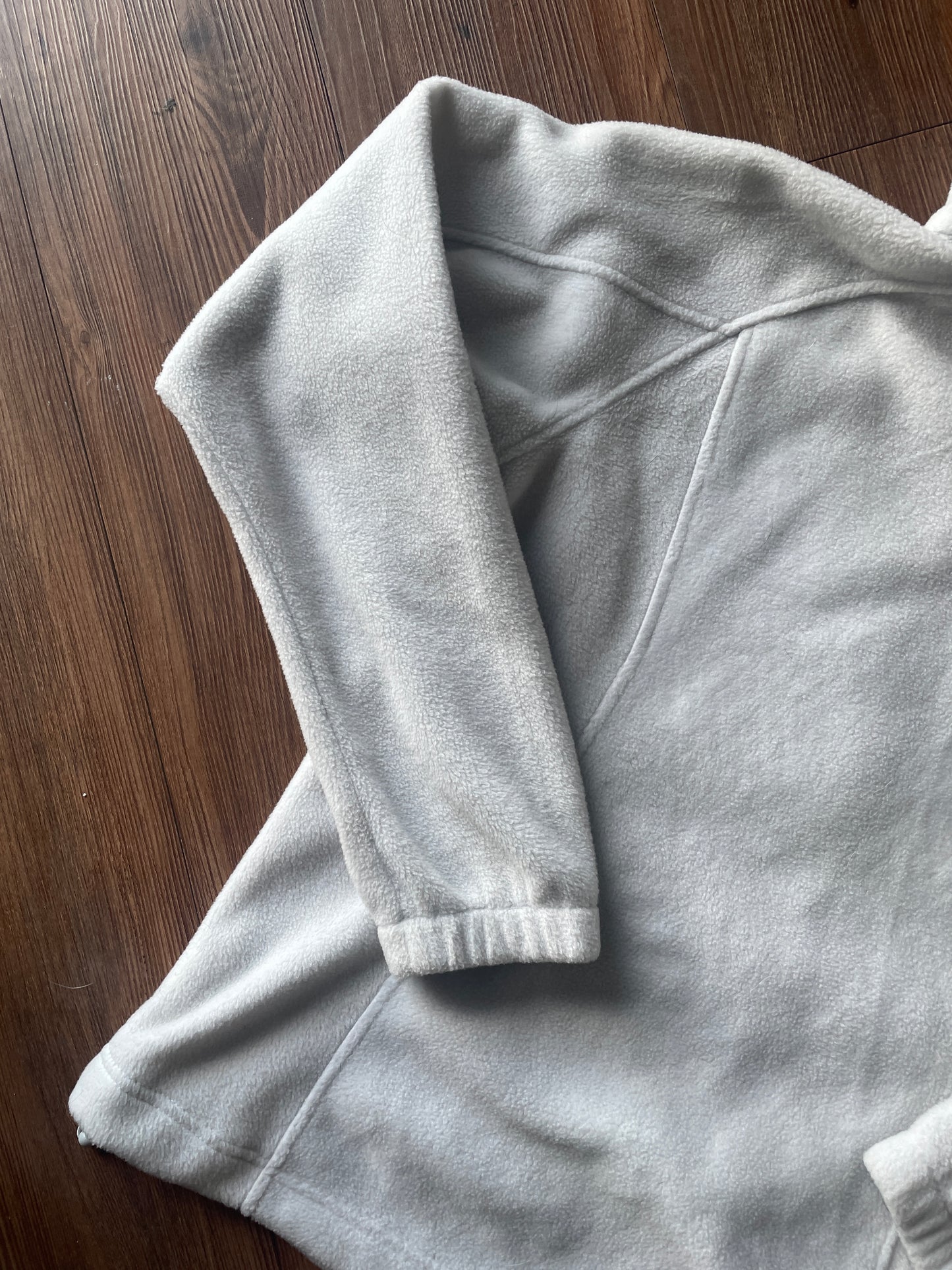 Medium Women's Columbia Jacket with Sewn-On Outdoor Patches