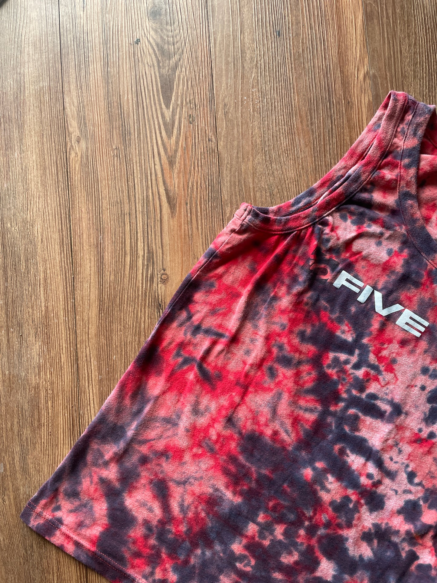 MEDIUM Men’s Five Ten Climbing Tie Dye Tank Top | Red and Black Crumpled Reverse Tie Dye Sleeveless Top