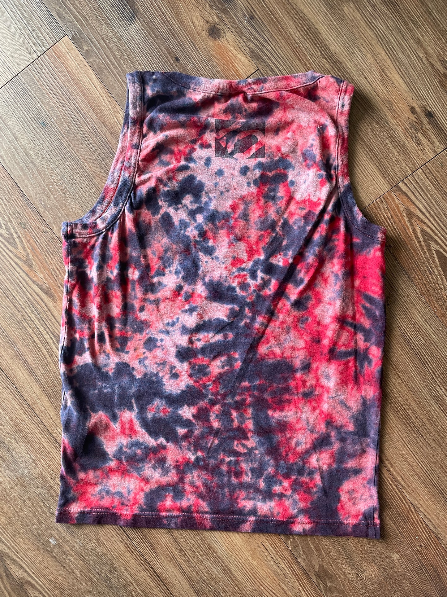MEDIUM Men’s Five Ten Climbing Tie Dye Tank Top | Red and Black Crumpled Reverse Tie Dye Sleeveless Top