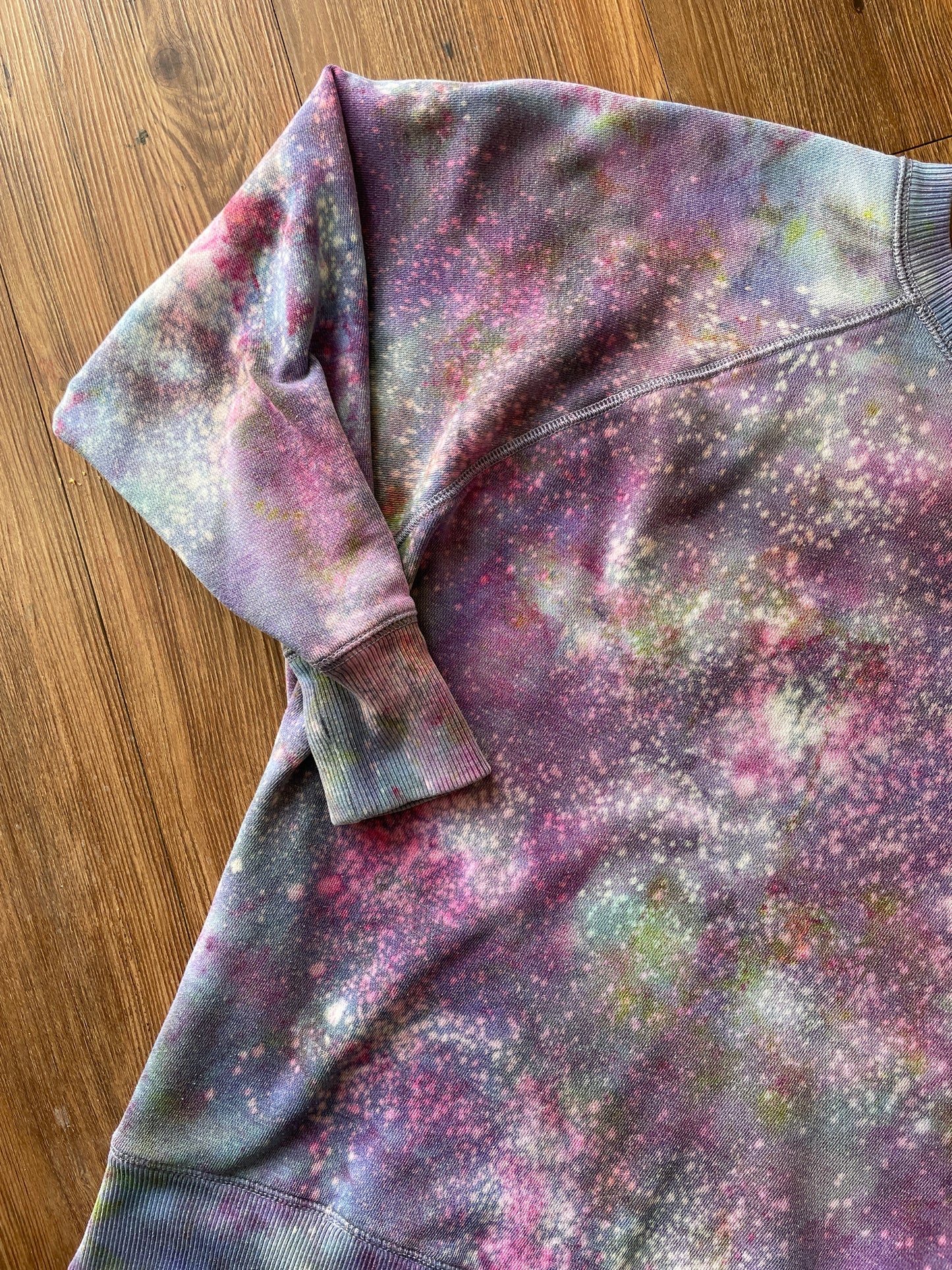 Small Women’s aerie Galaxy Tie Dye Sweatshirt | Pastel Purple Ice Dye Long Sleeve Sweatshirt