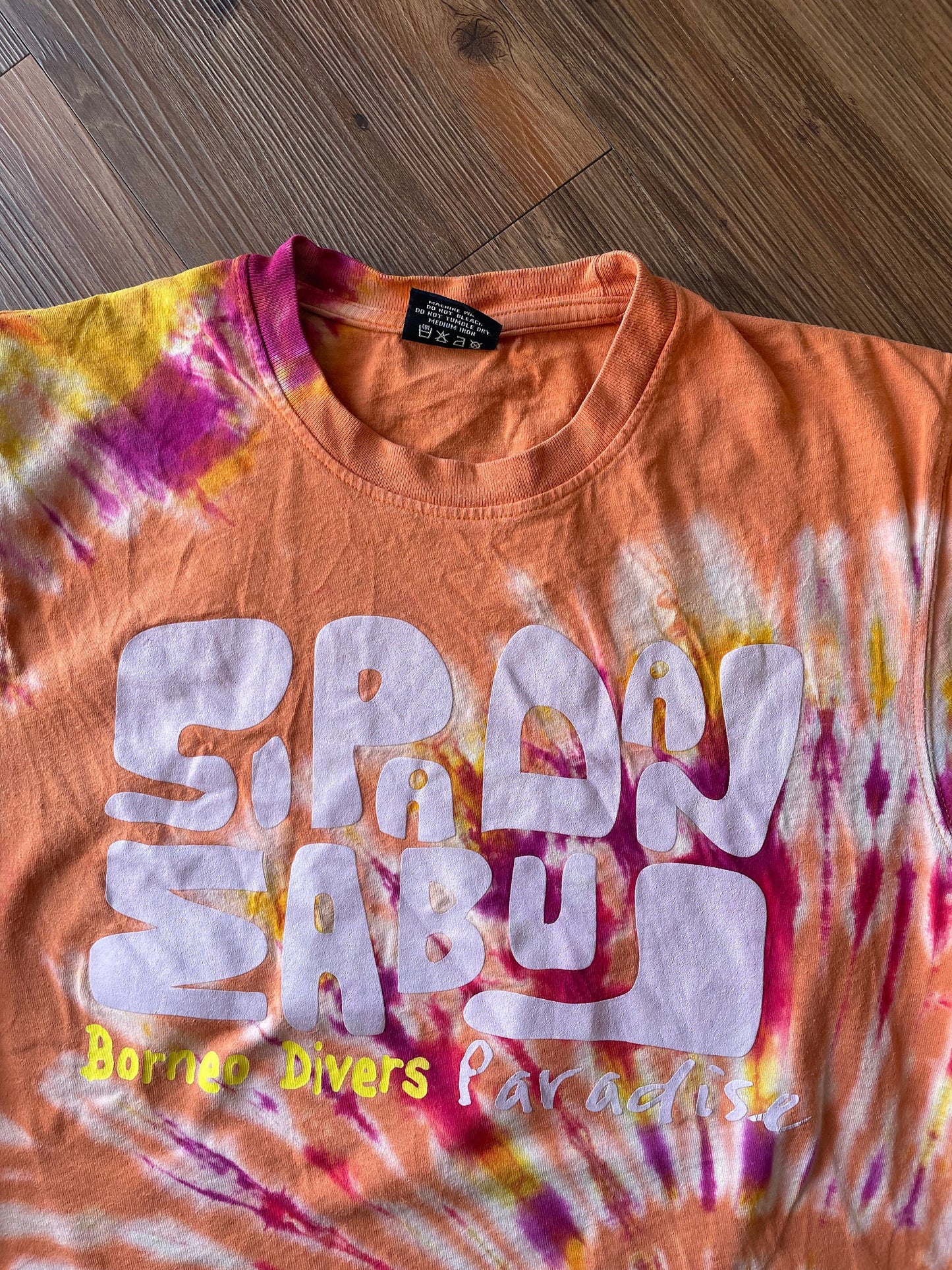 Borneo Divers Mabul Resort Handmade Reverse Tie Dye t-shirt | Orange Scuba Diving Souvenir Unisex Medium Short Sleeve Top