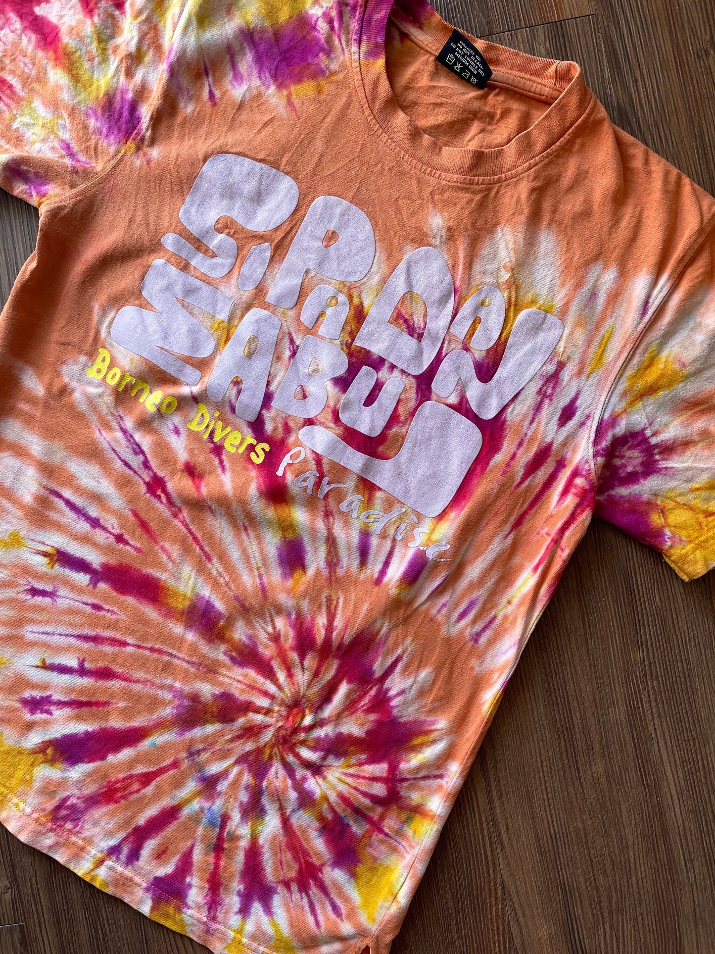 Borneo Divers Mabul Resort Handmade Reverse Tie Dye t-shirt | Orange Scuba Diving Souvenir Unisex Medium Short Sleeve Top