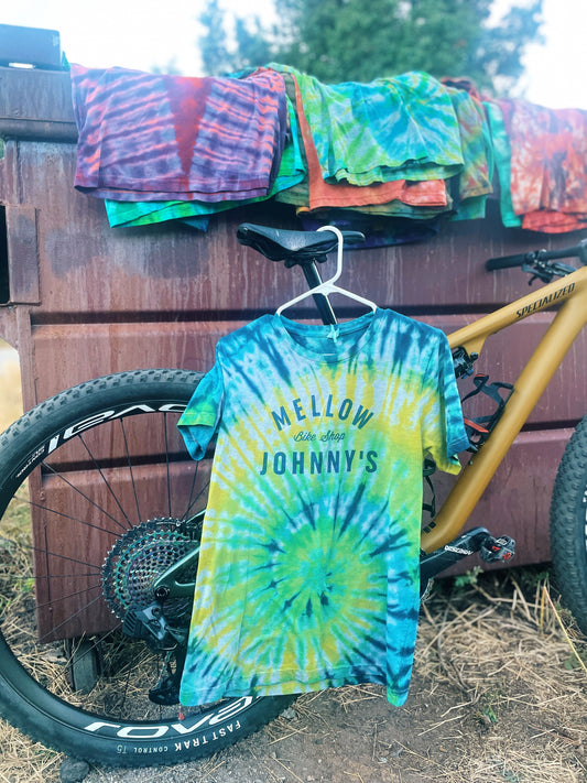 Mellow Johnny's Bike Shop Short Sleeve Reverse Tie Dye T-Shirt (Men's Medium)