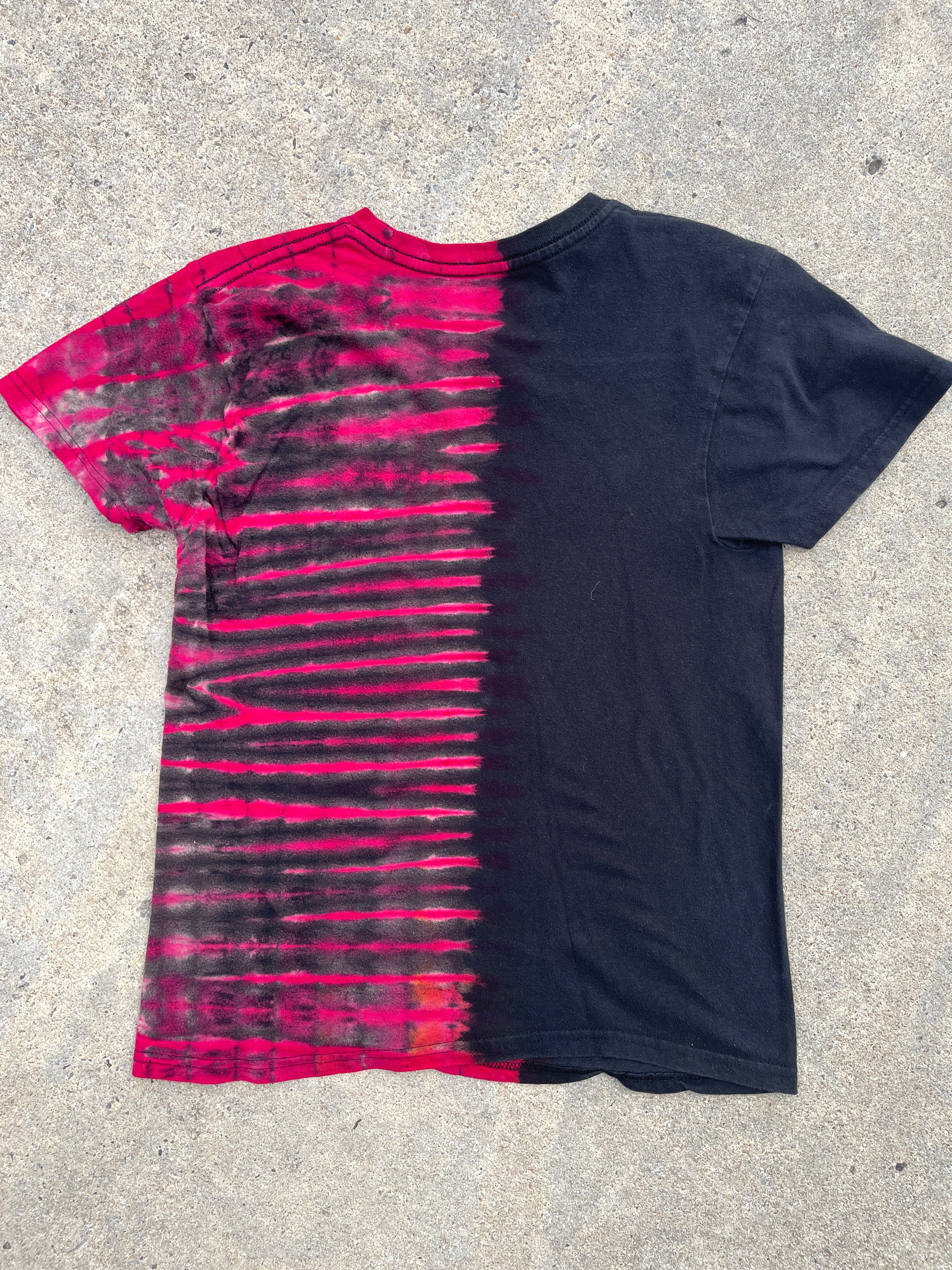 Metallica Red and Black Short Sleeve Tie Dye T-Shirt | Women's Medium