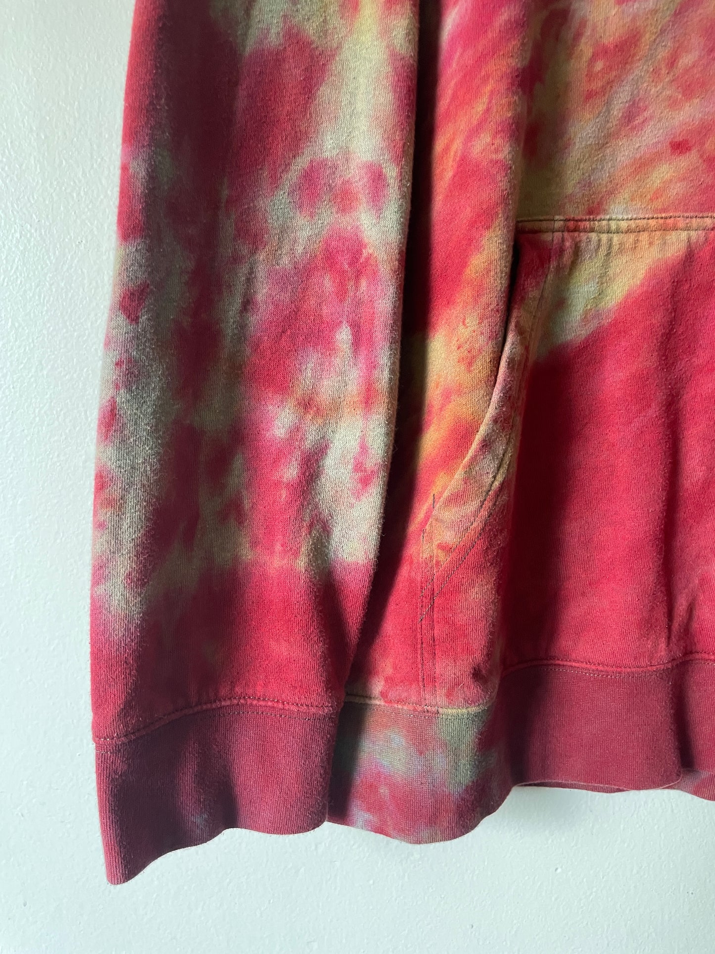 XL Men's Vans Checkerboard Half-and-Half Reverse Tie Dye Long Sleeve Hoodie | One-Of-a-Kind Upcycled Olive Green and Red Sweatshirt