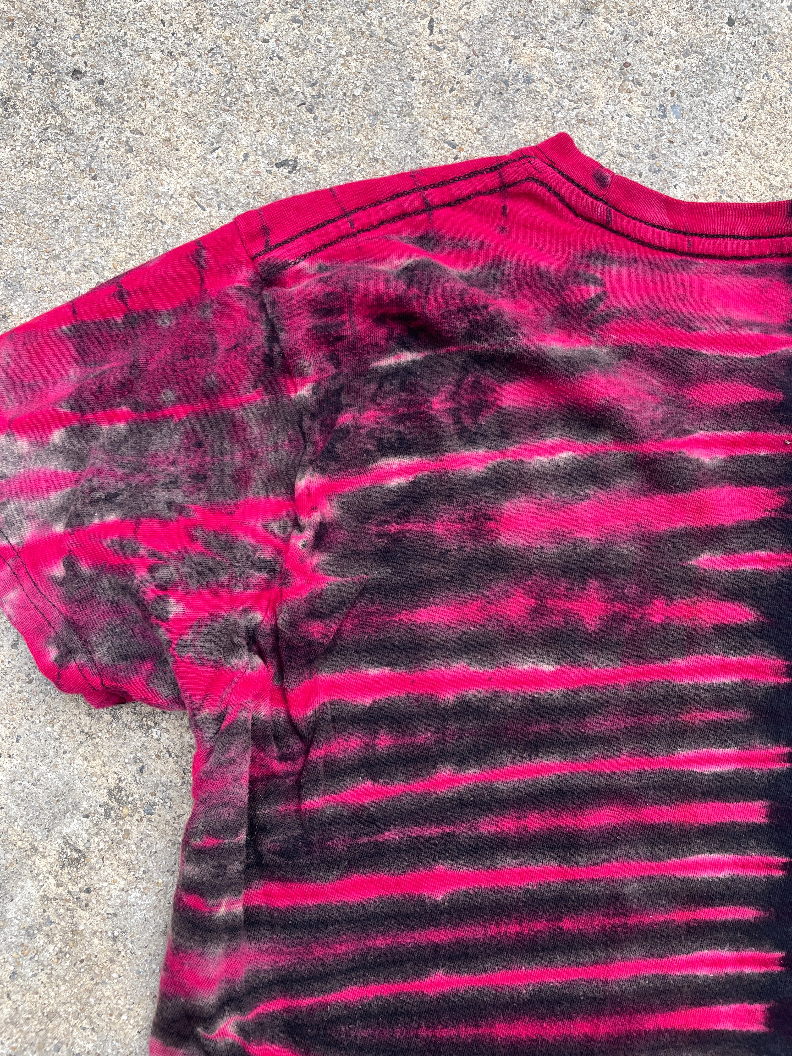 Metallica Red and Black Short Sleeve Tie Dye T-Shirt | Women's Medium