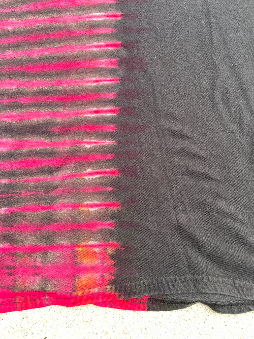 Metallica Red and Black Short Sleeve Tie Dye T-Shirt | Women's Medium